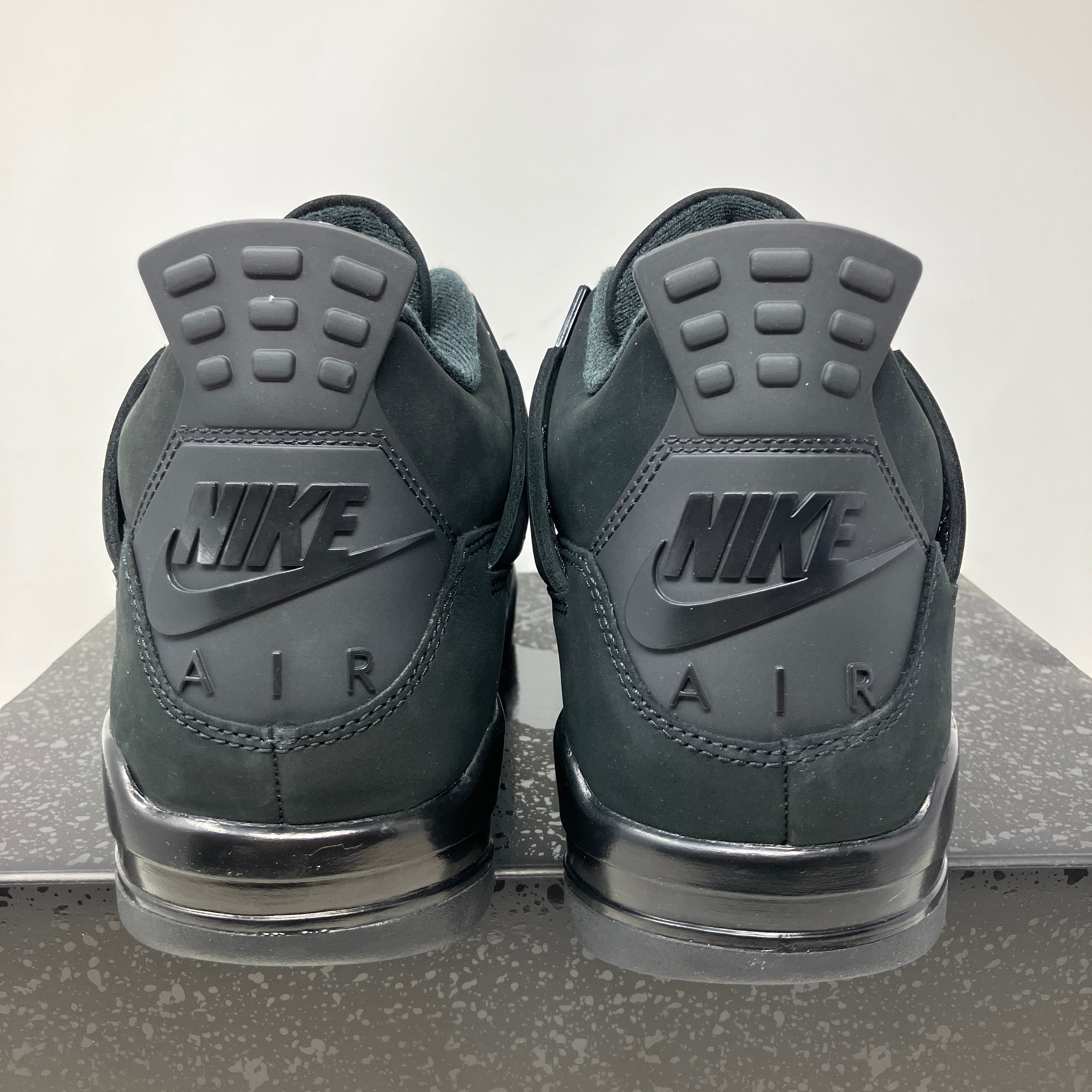 Jordan 4 Retro Black Cat (2025)