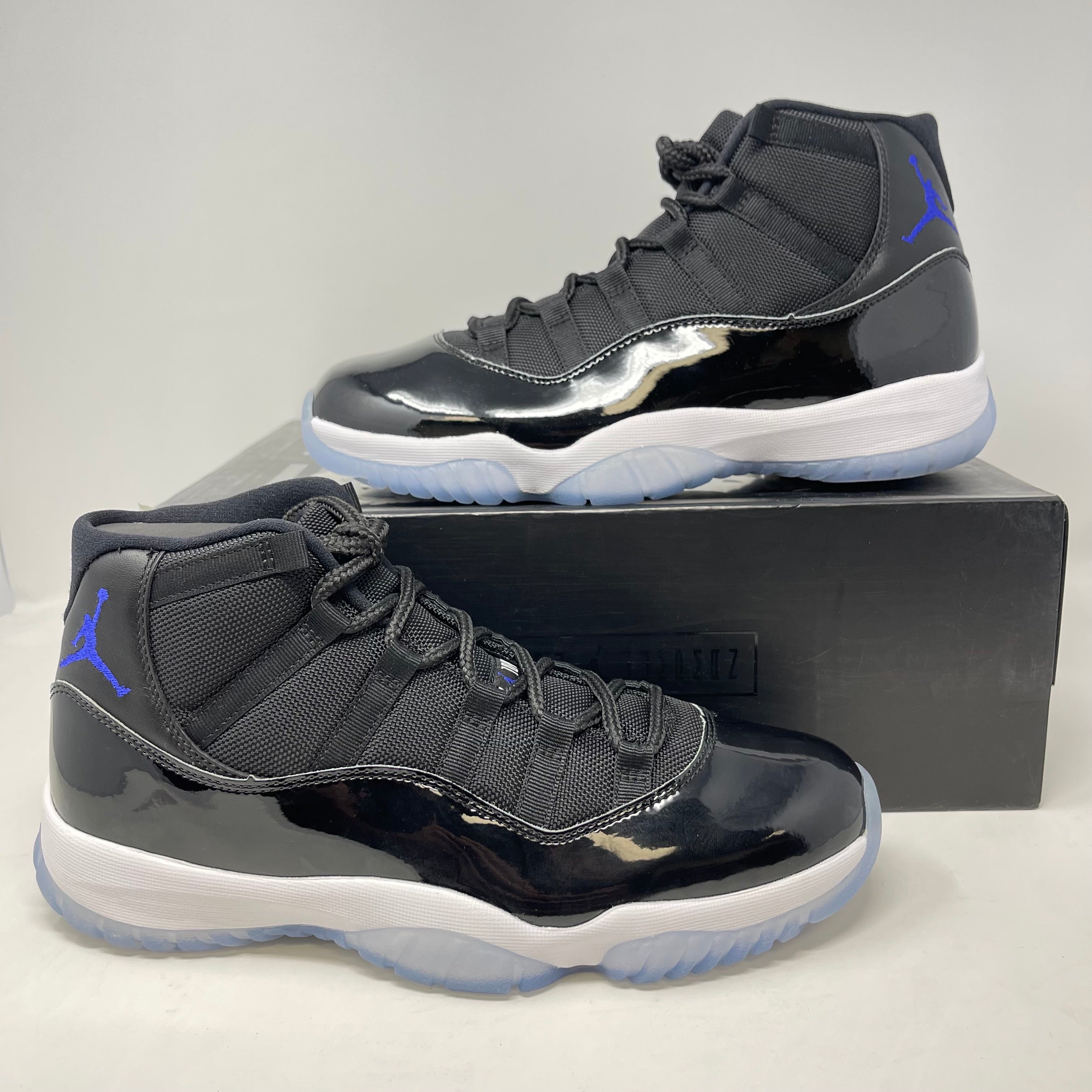 Jordan 11 Retro Space Jam (2016)