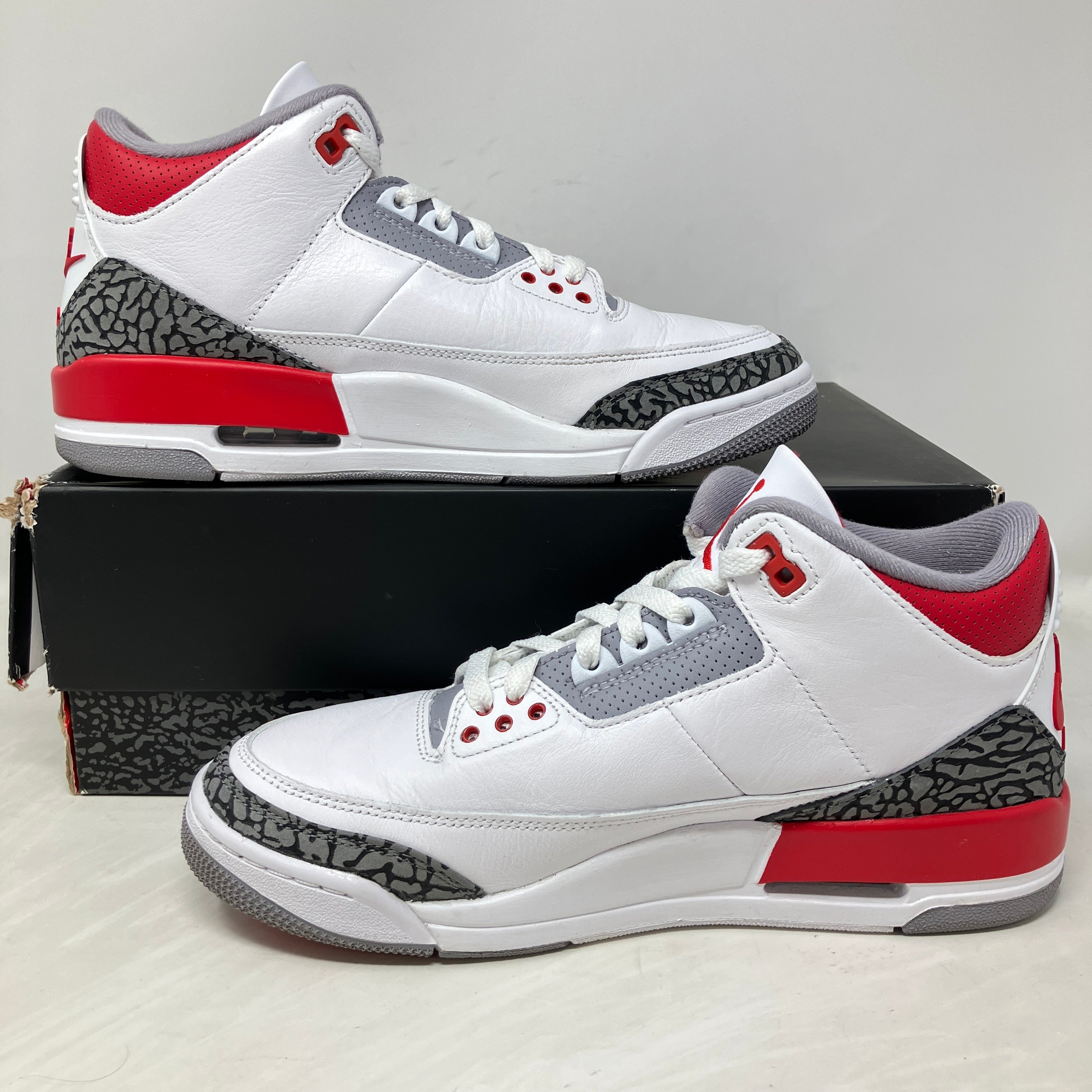 Jordan 3 Retro Fire Red (2022)