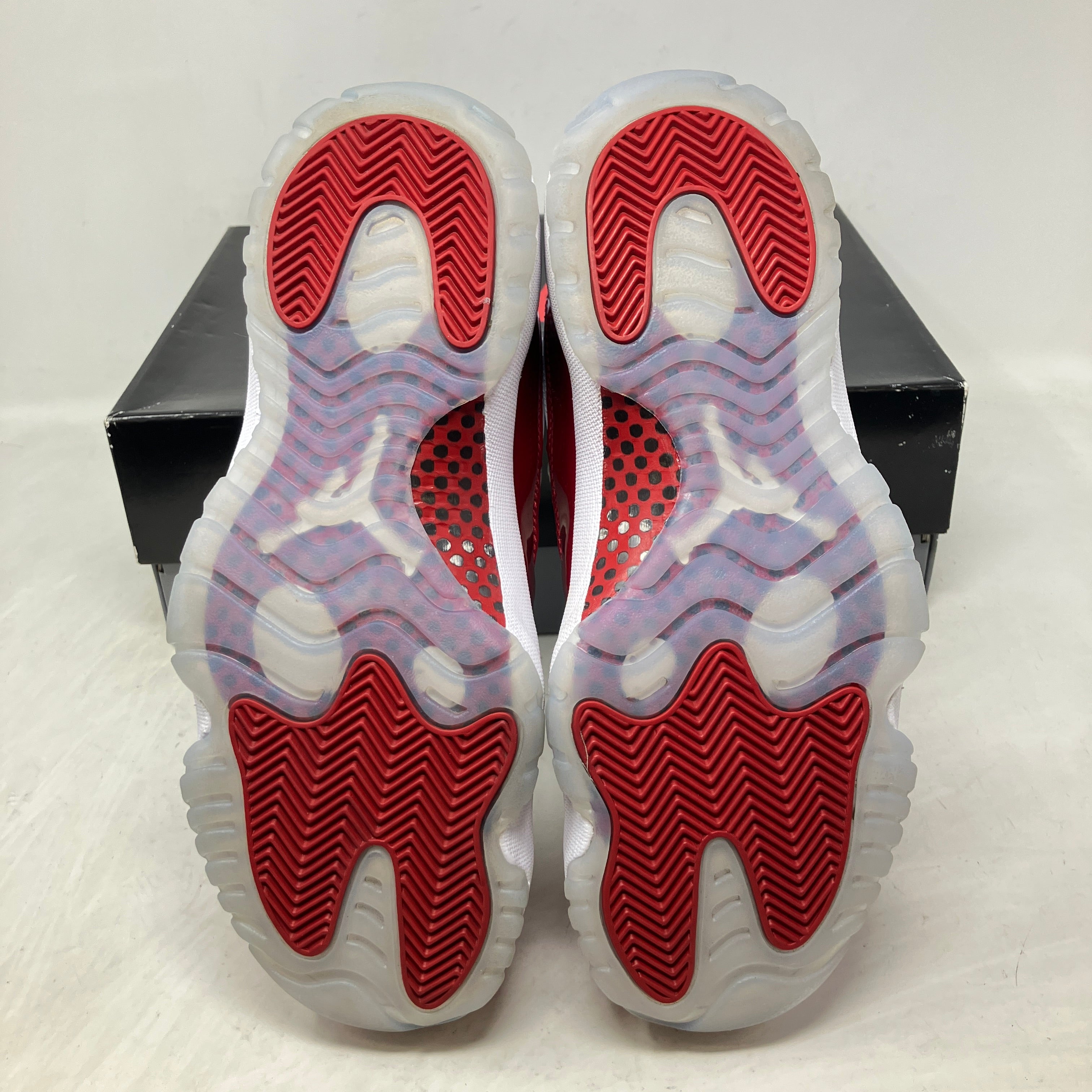 Jordan 11 Retro Cherry (2022)