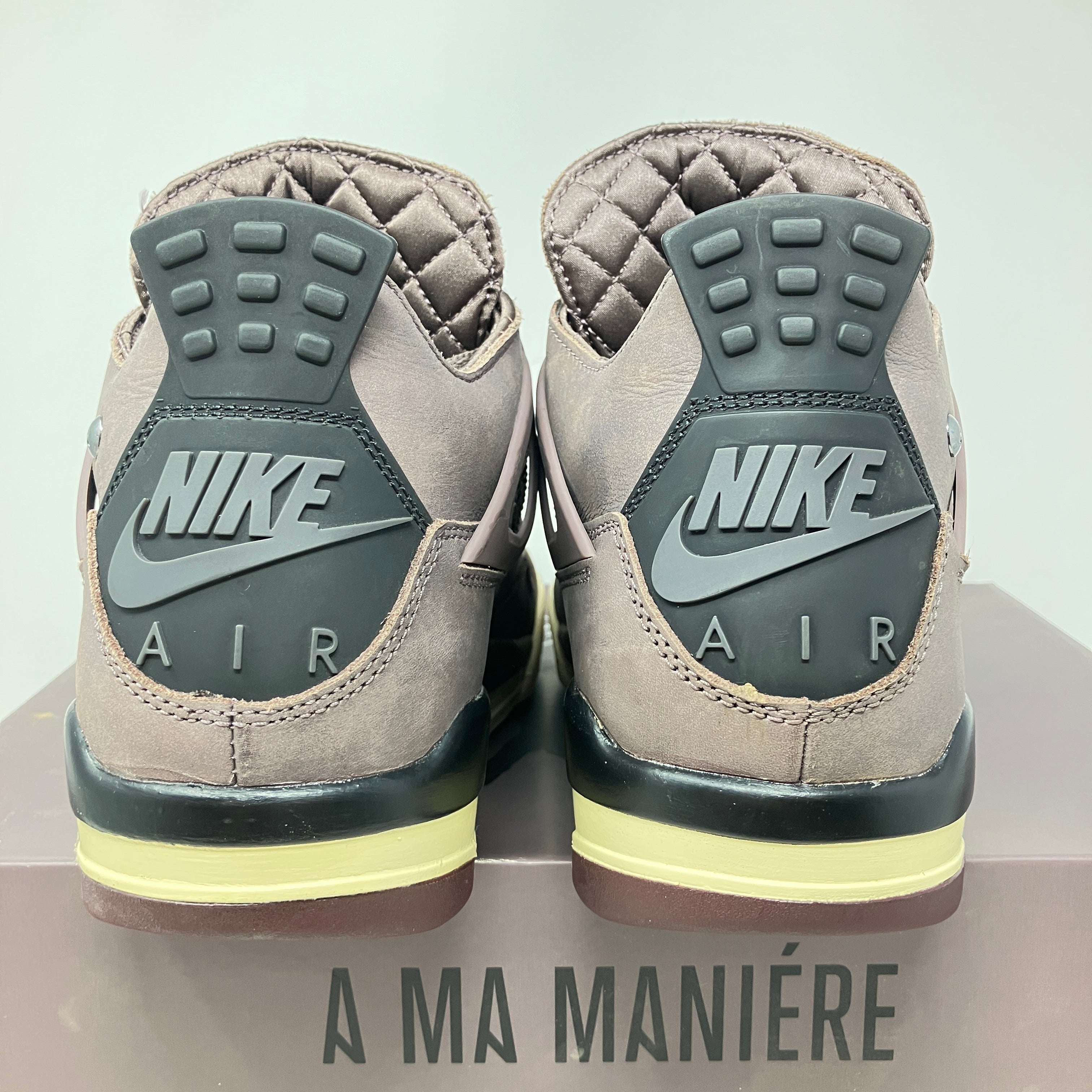 Jordan 4 Retro SP A Ma Maniére Violet Ore