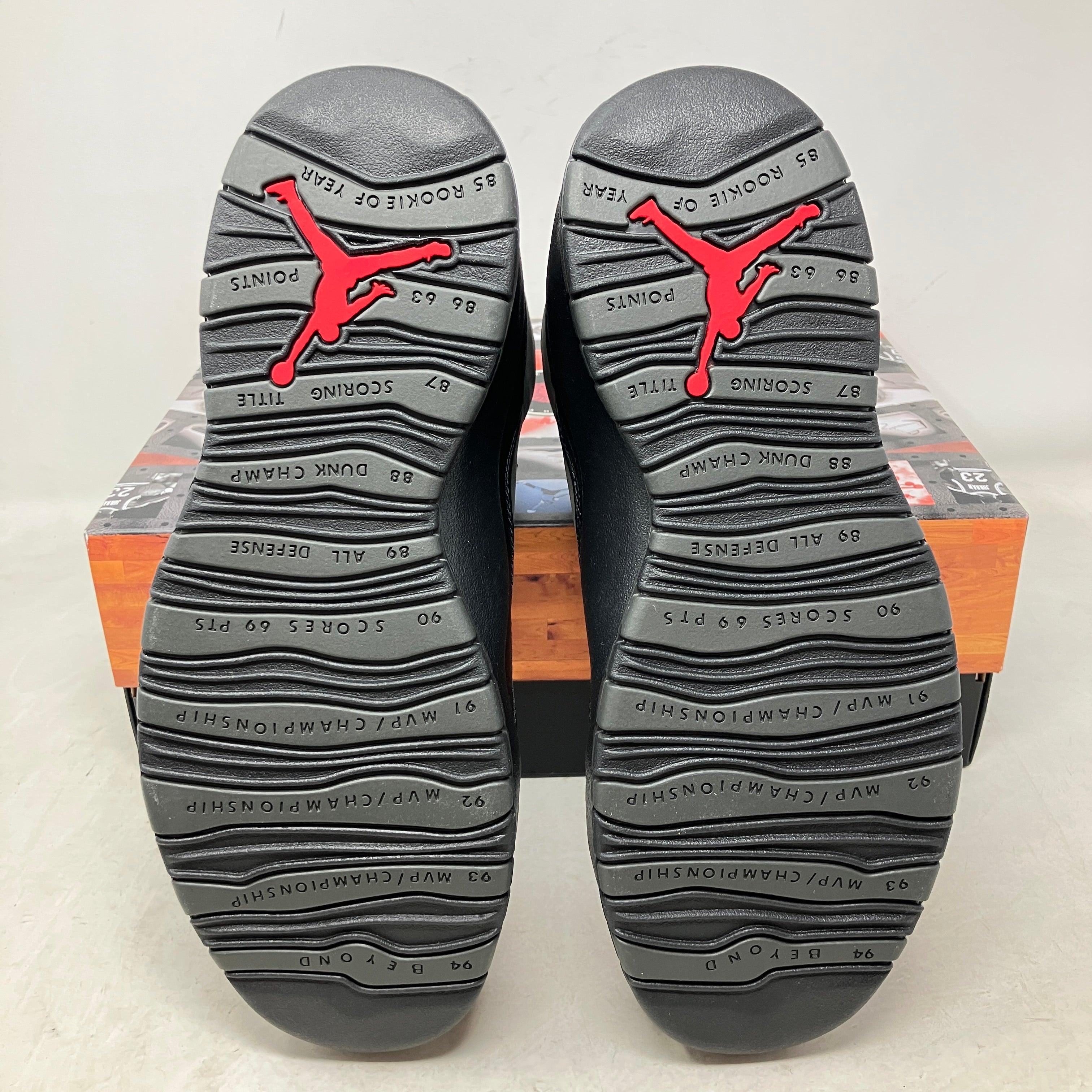 Jordan 10 Retro Shadow (2025)