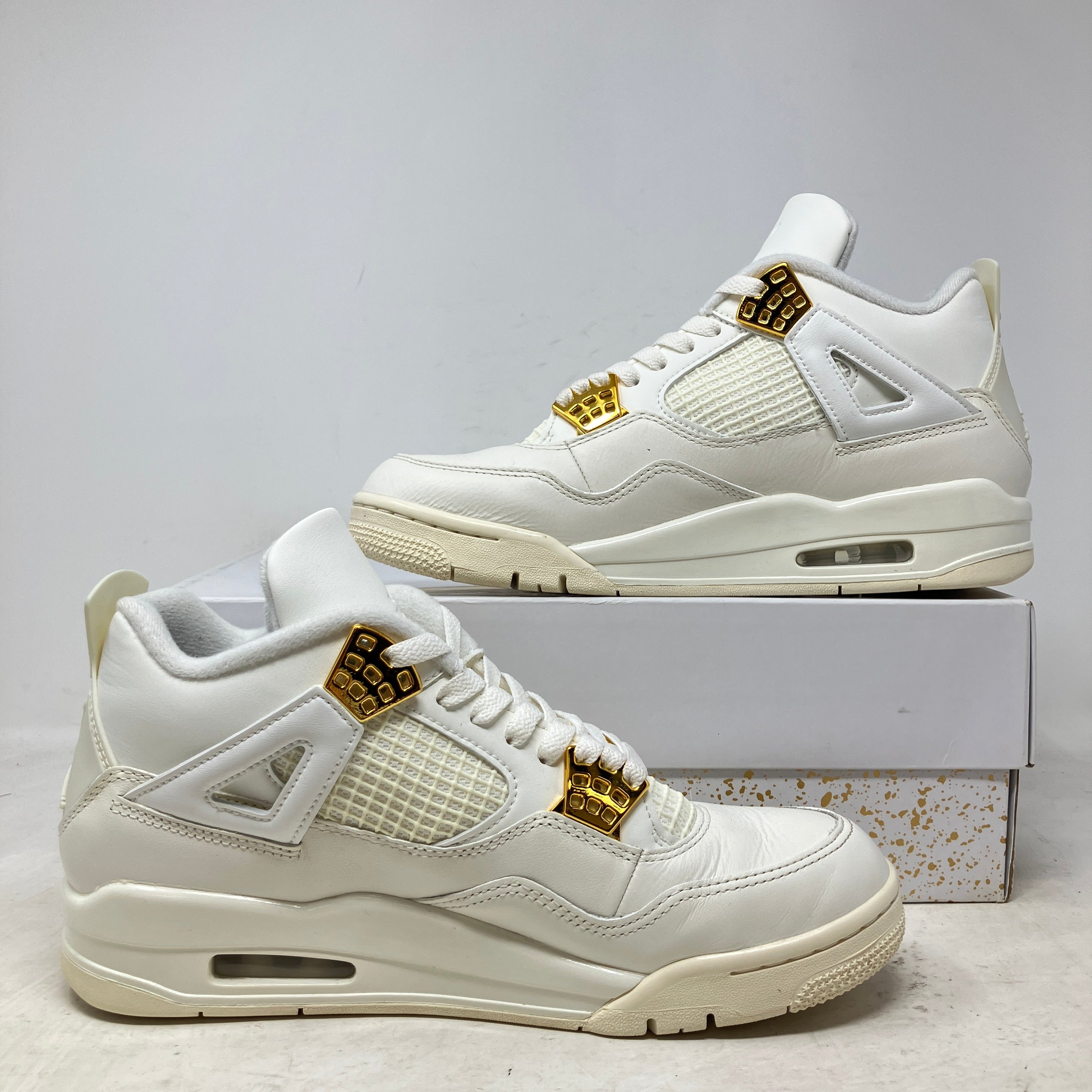 Jordan 4 Retro Metallic Gold (Women's)