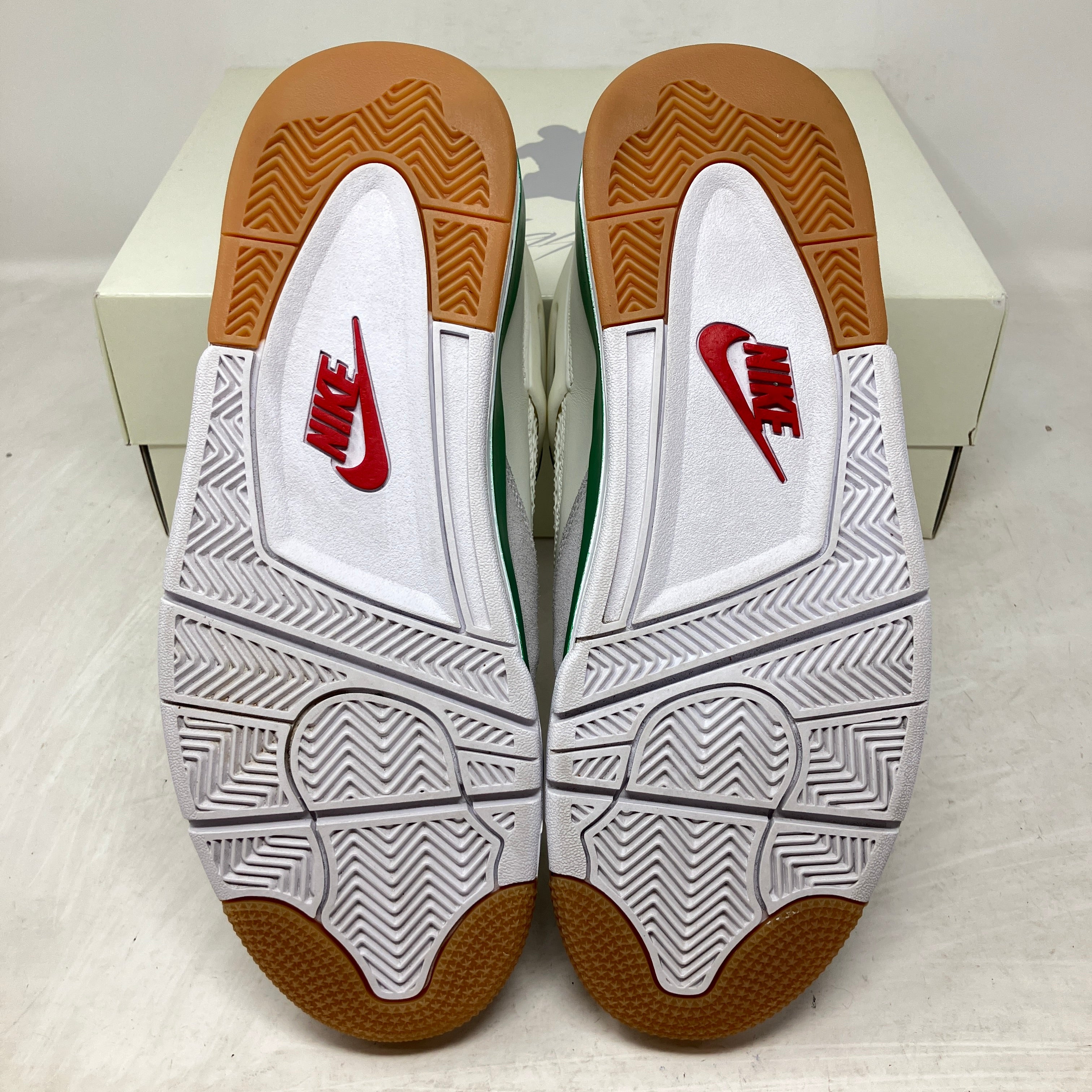 Jordan 4 Retro SB Pine Green