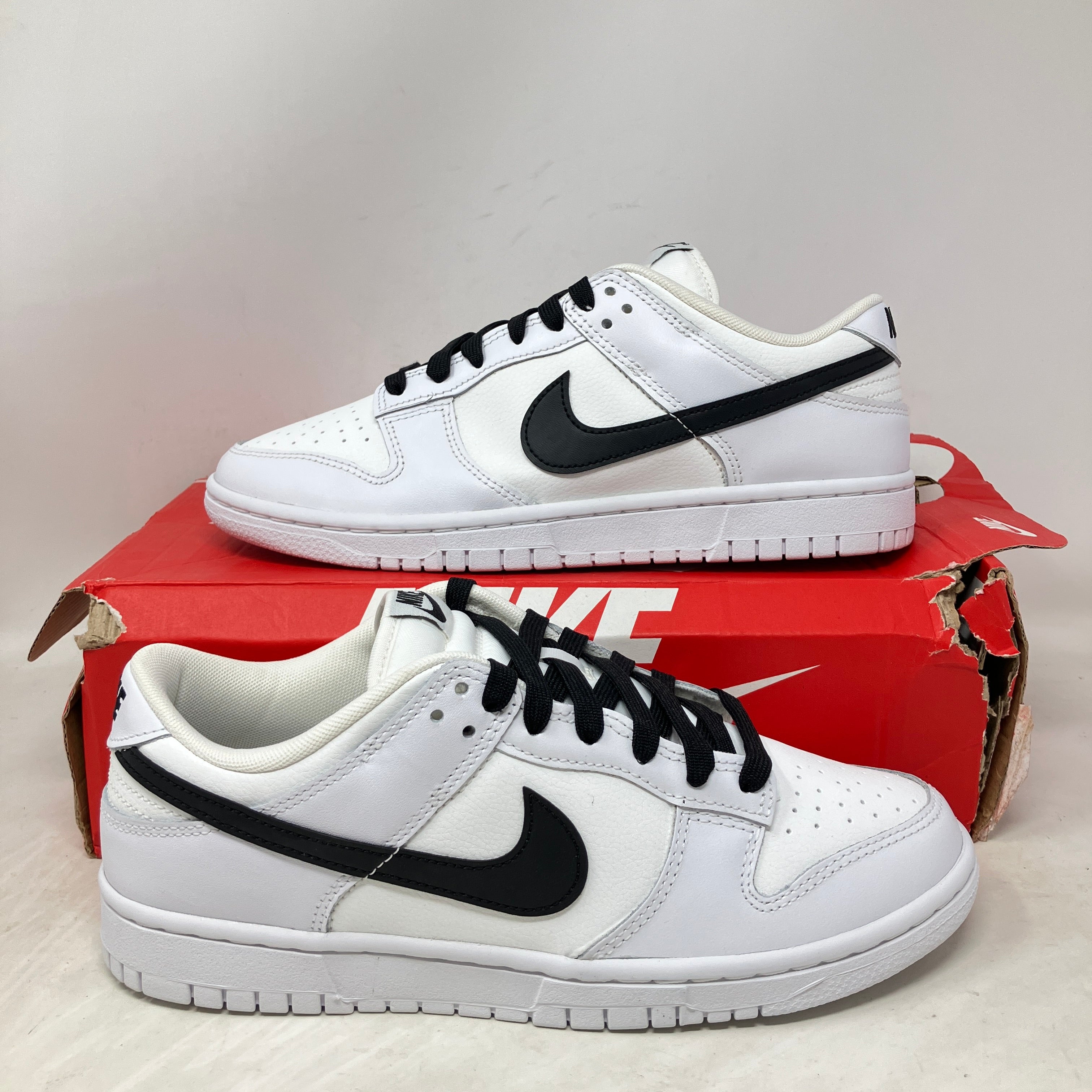 Nike Dunk Low Reverse Panda