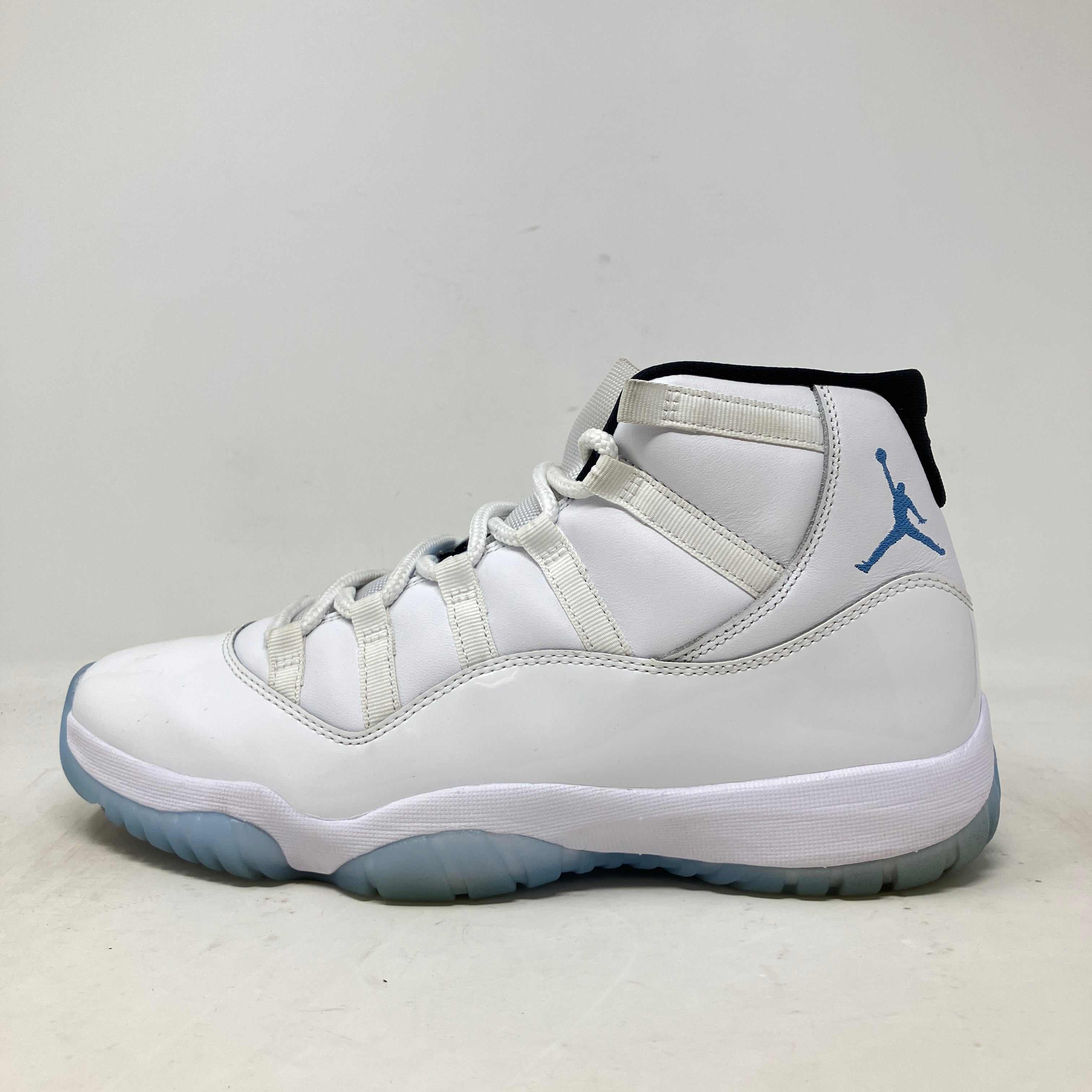 Pre-owned Jordan 11 Retro Legend Blue 2024 sneakers without box, side view