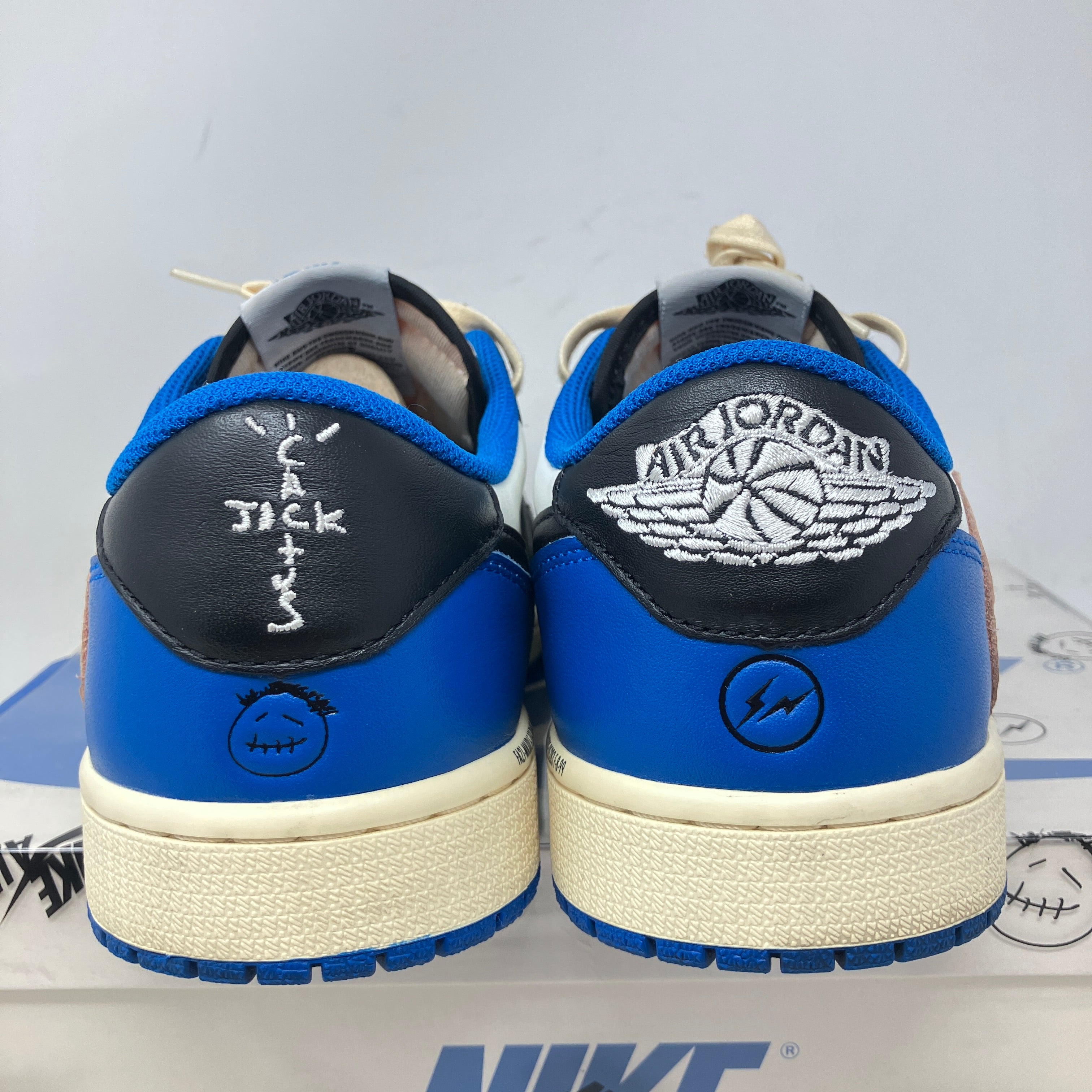 Jordan 1 Retro Low OG SP Fragment x Travis Scott