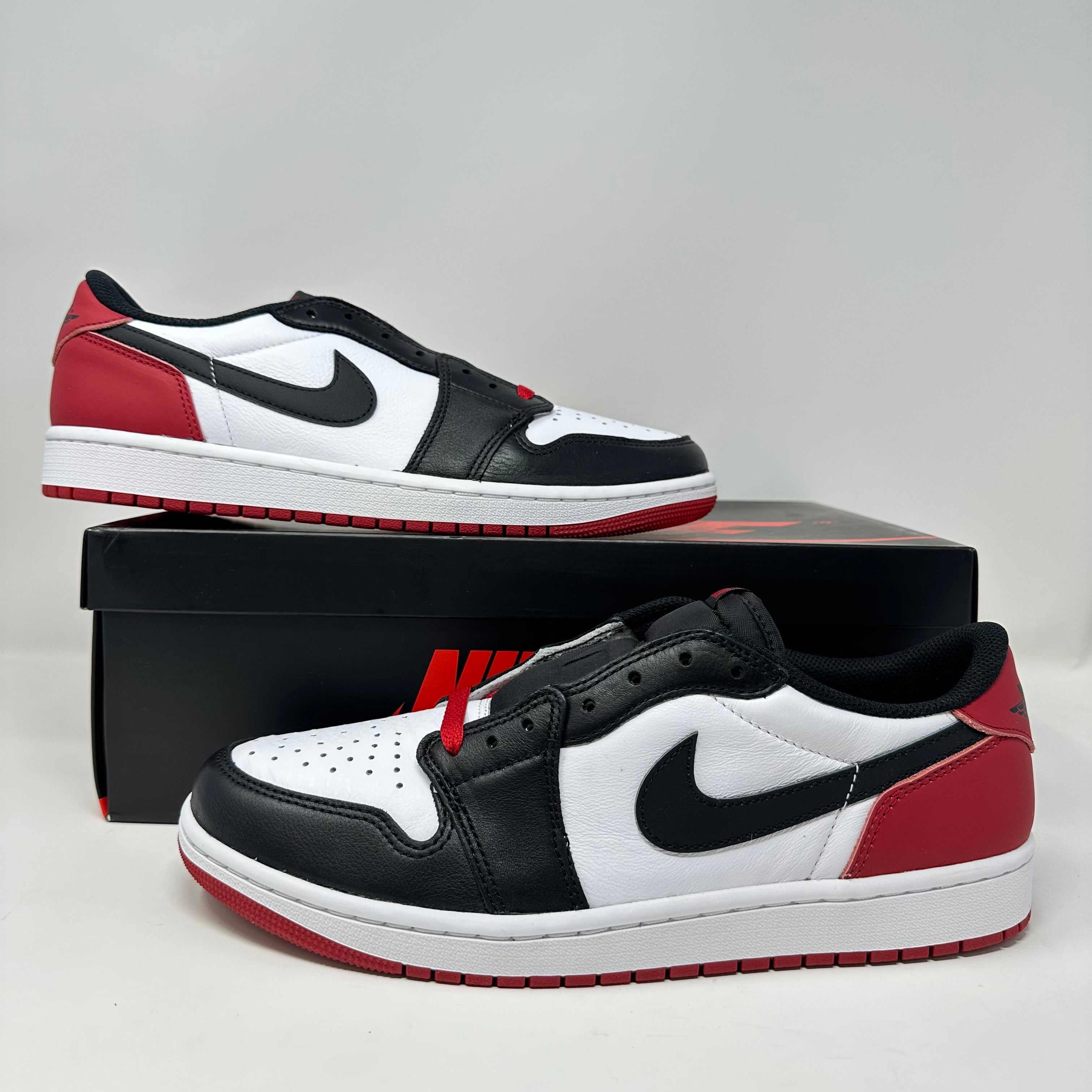 Jordan 1 Retro Low OG Black Toe (2023)