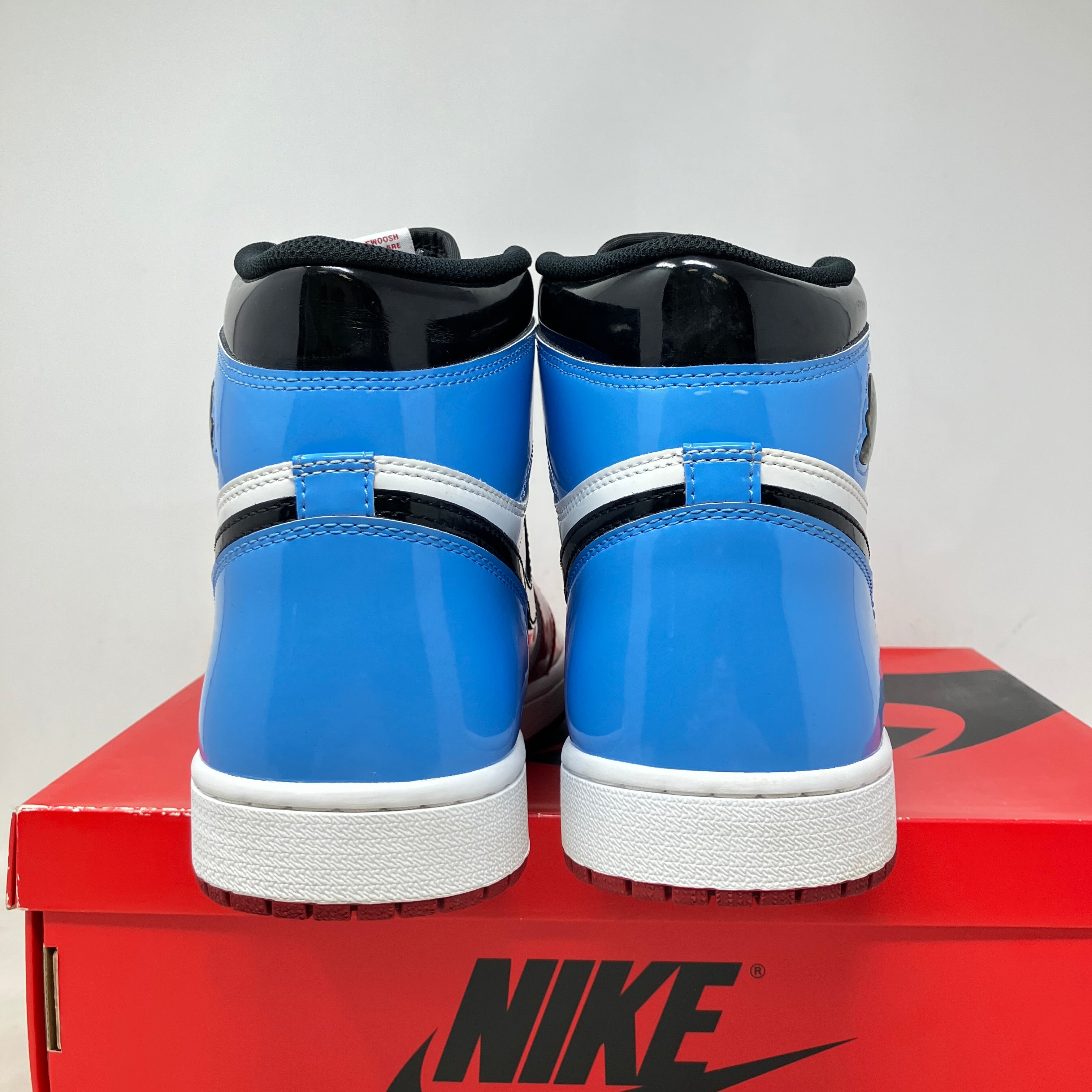 Jordan 1 Retro High Fearless UNC Chicago