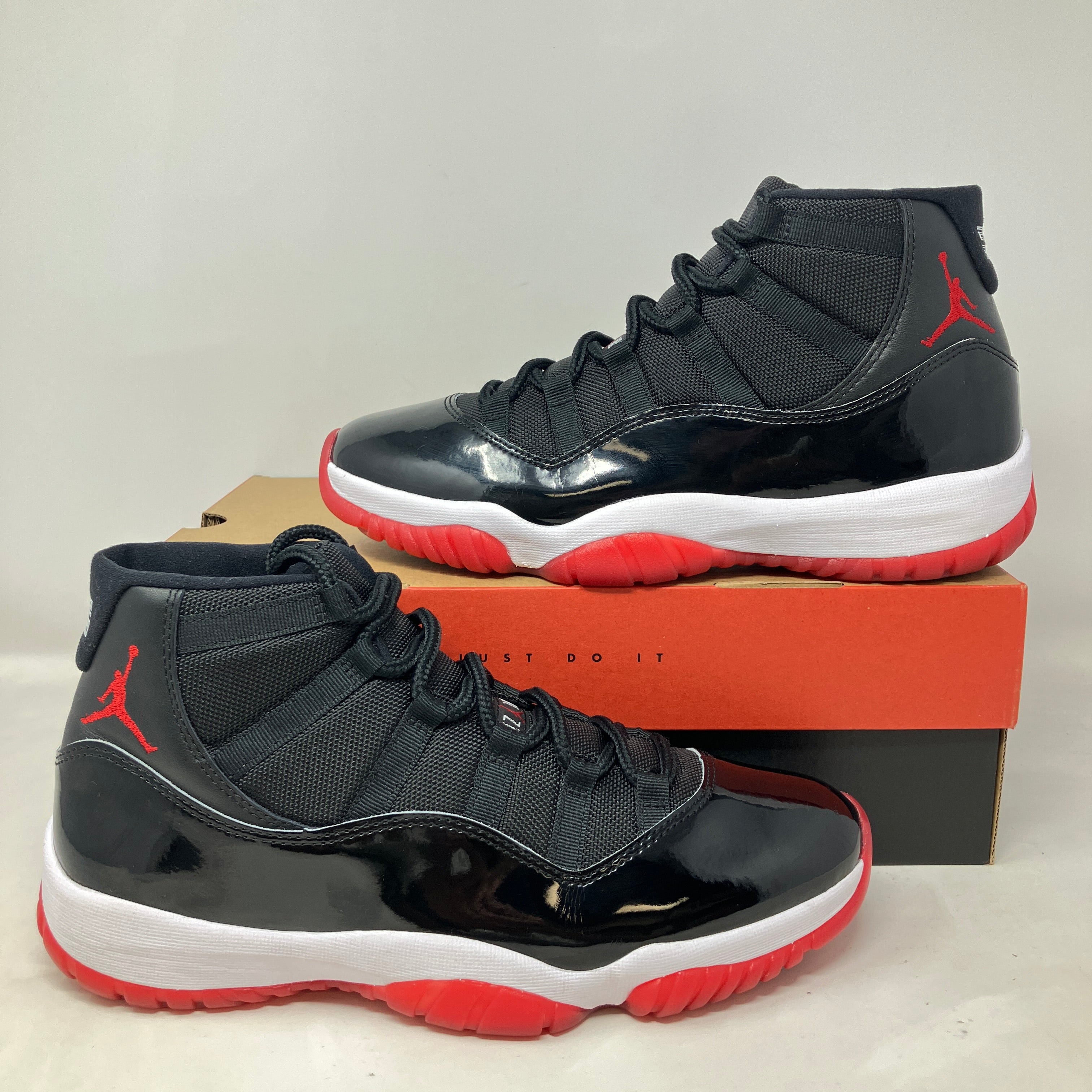 Jordan 11 Retro Playoffs Bred (2019)