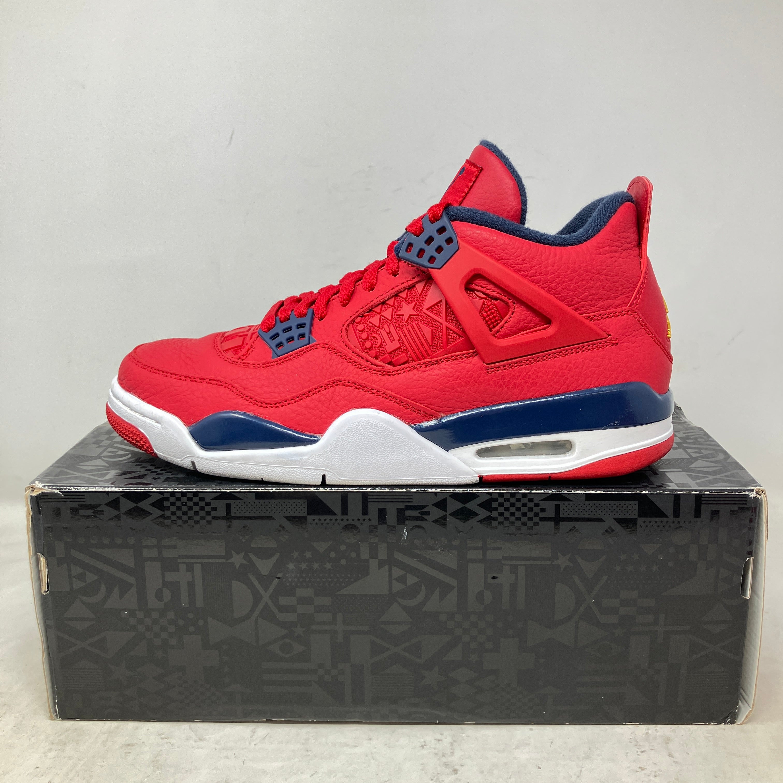 Jordan 4 Retro FIBA (2019)