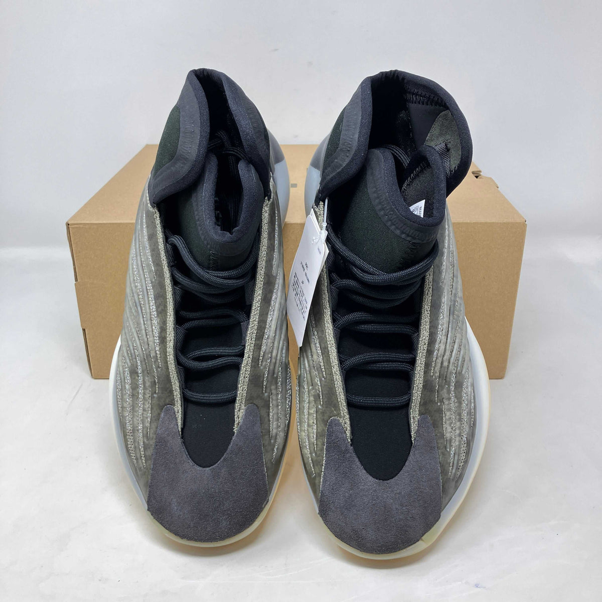 adidas Yeezy QNTM Barium