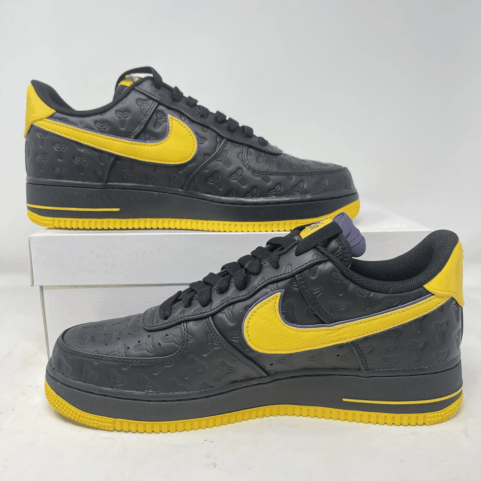Nike Air Force 1 Low Kobe Bryant Lakers Away (Numbered Edition of 8000)