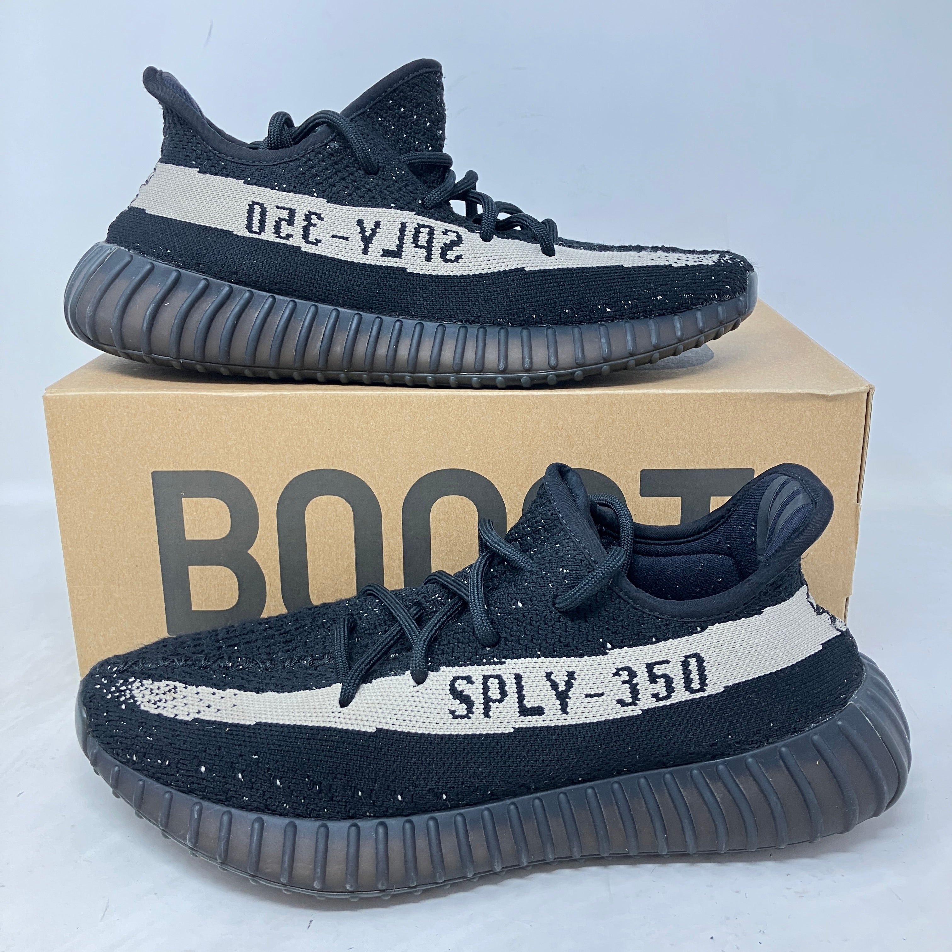 adidas Yeezy Boost 350 V2 Core Black White
