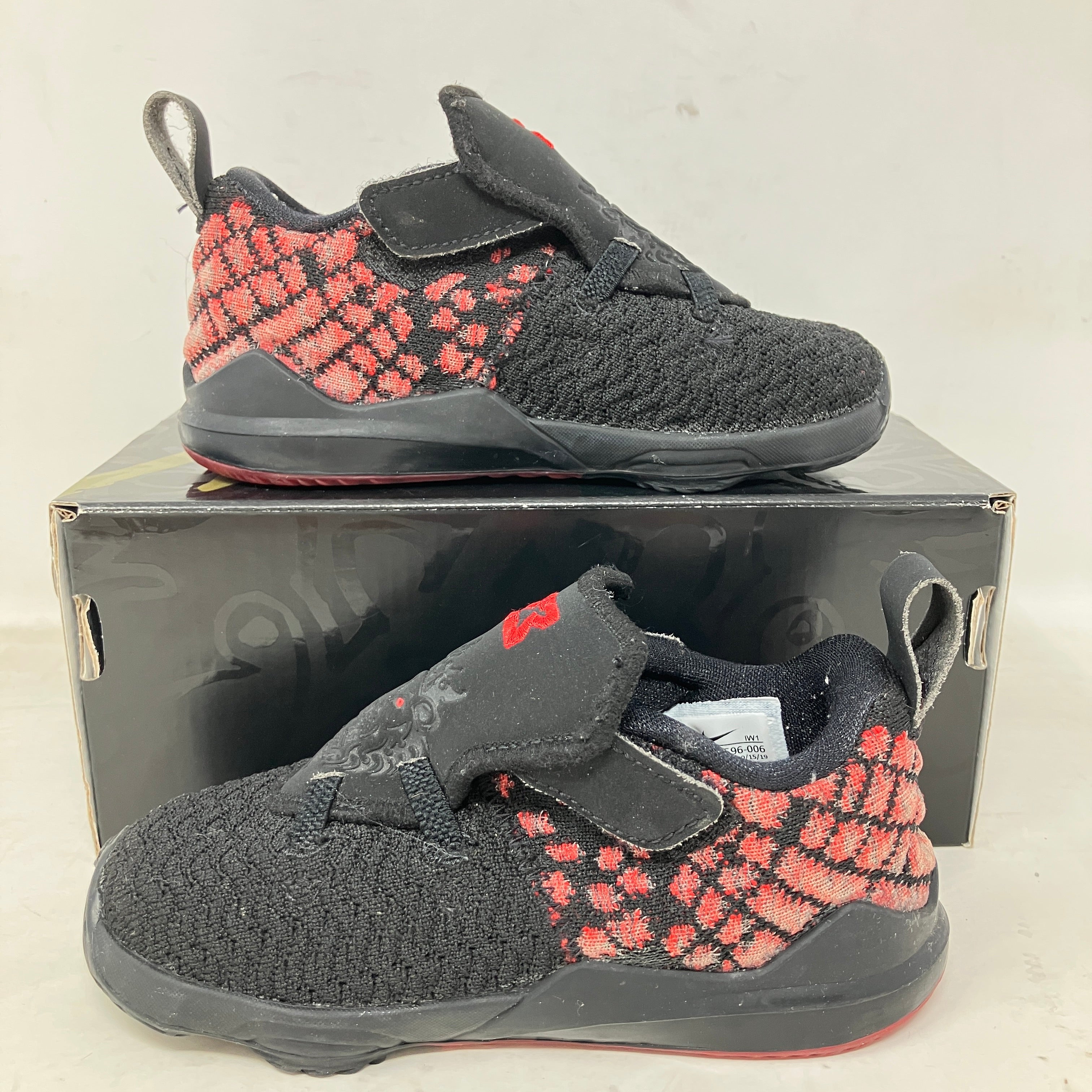 Nike LeBron 17 Infrared (TD)