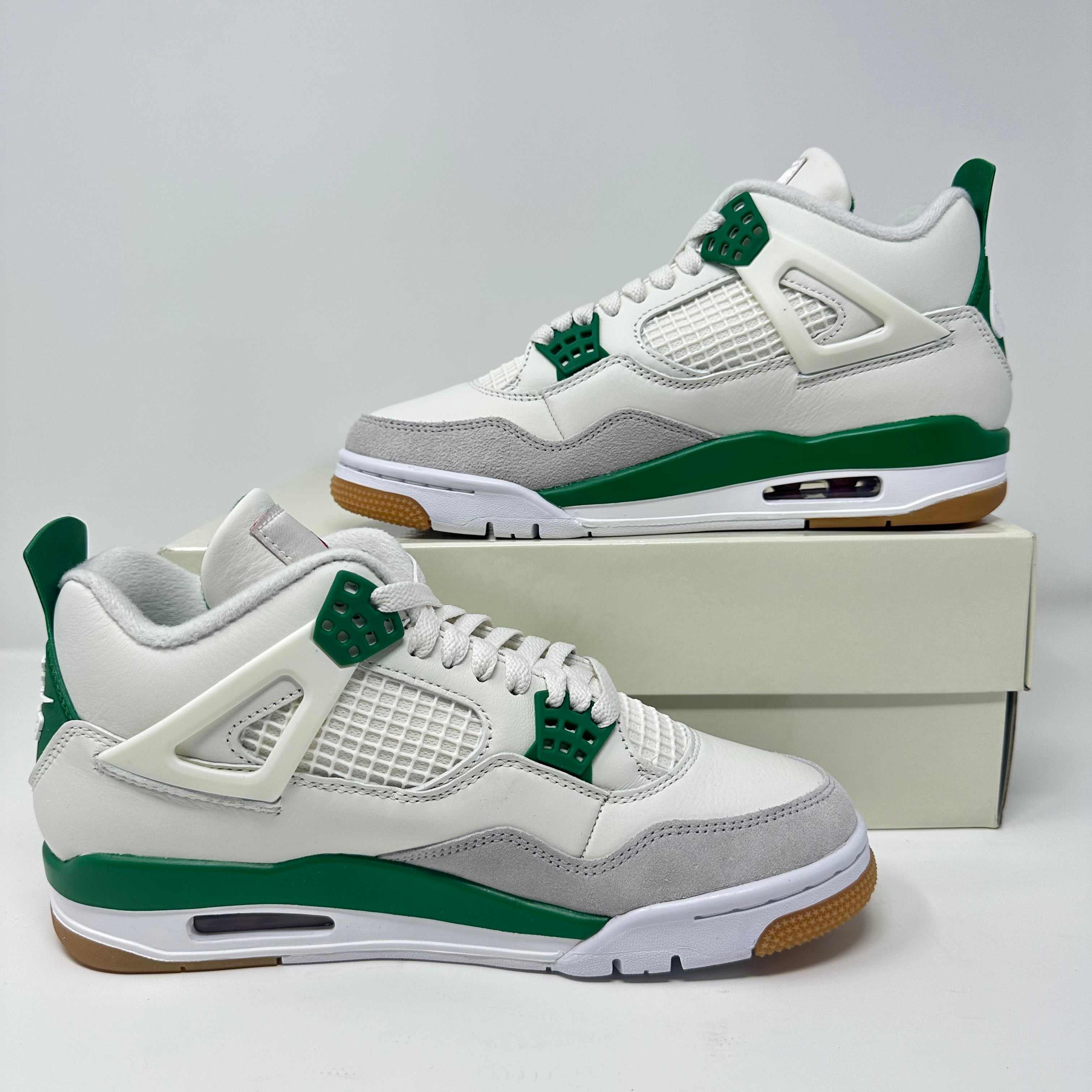 Jordan 4 Retro SB Pine Green