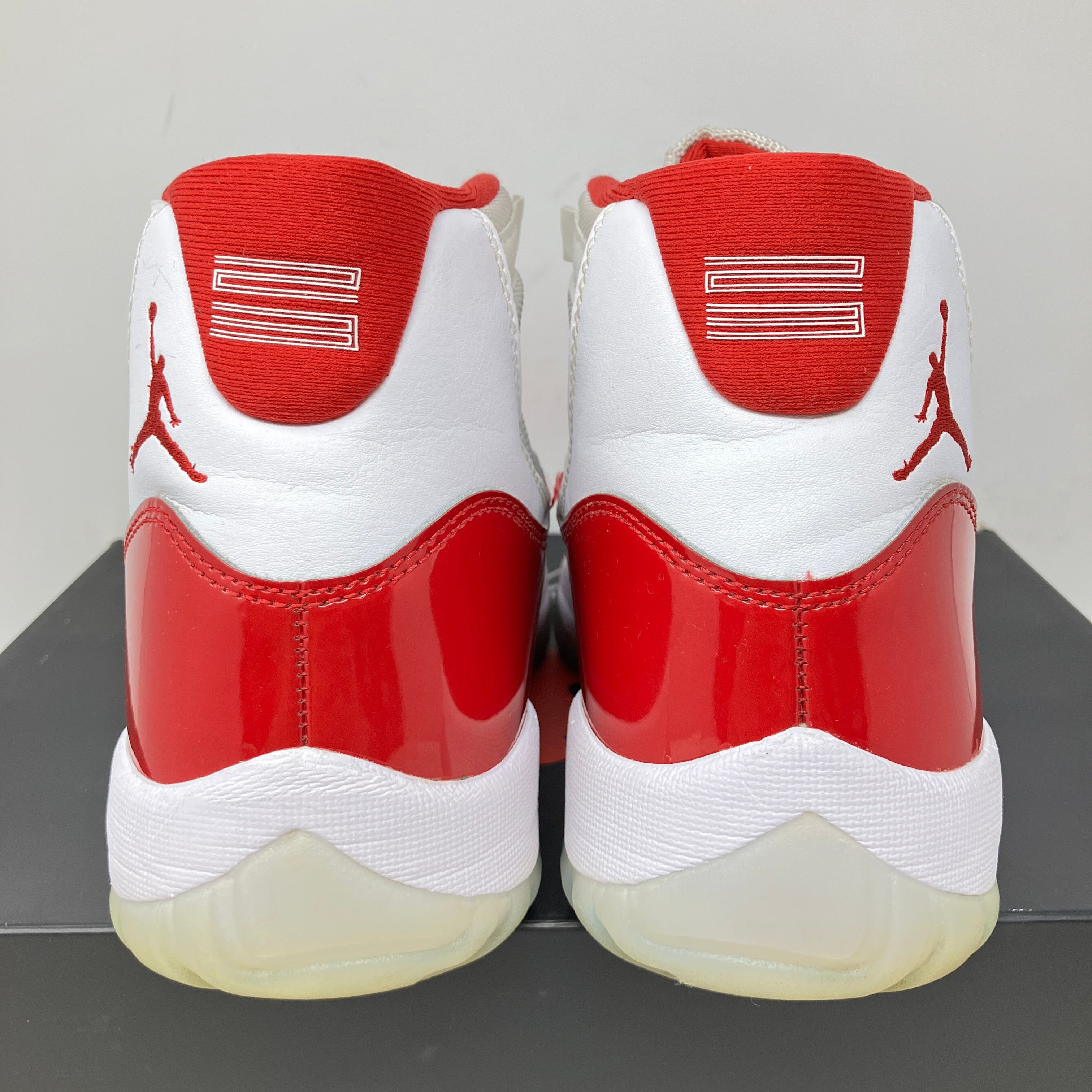 Jordan 11 Retro Cherry (2022)