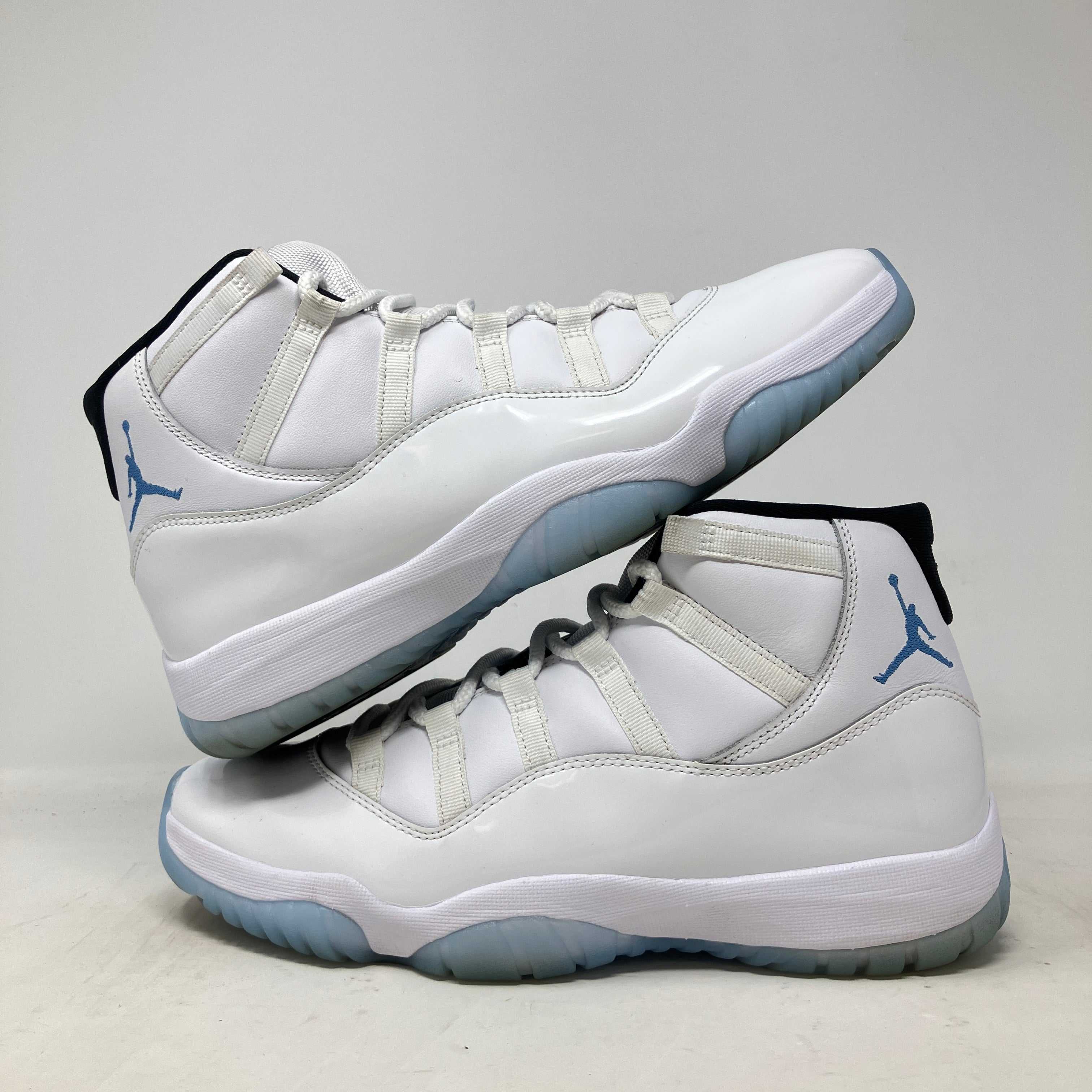 Jordan 11 Retro Legend Blue (2024)