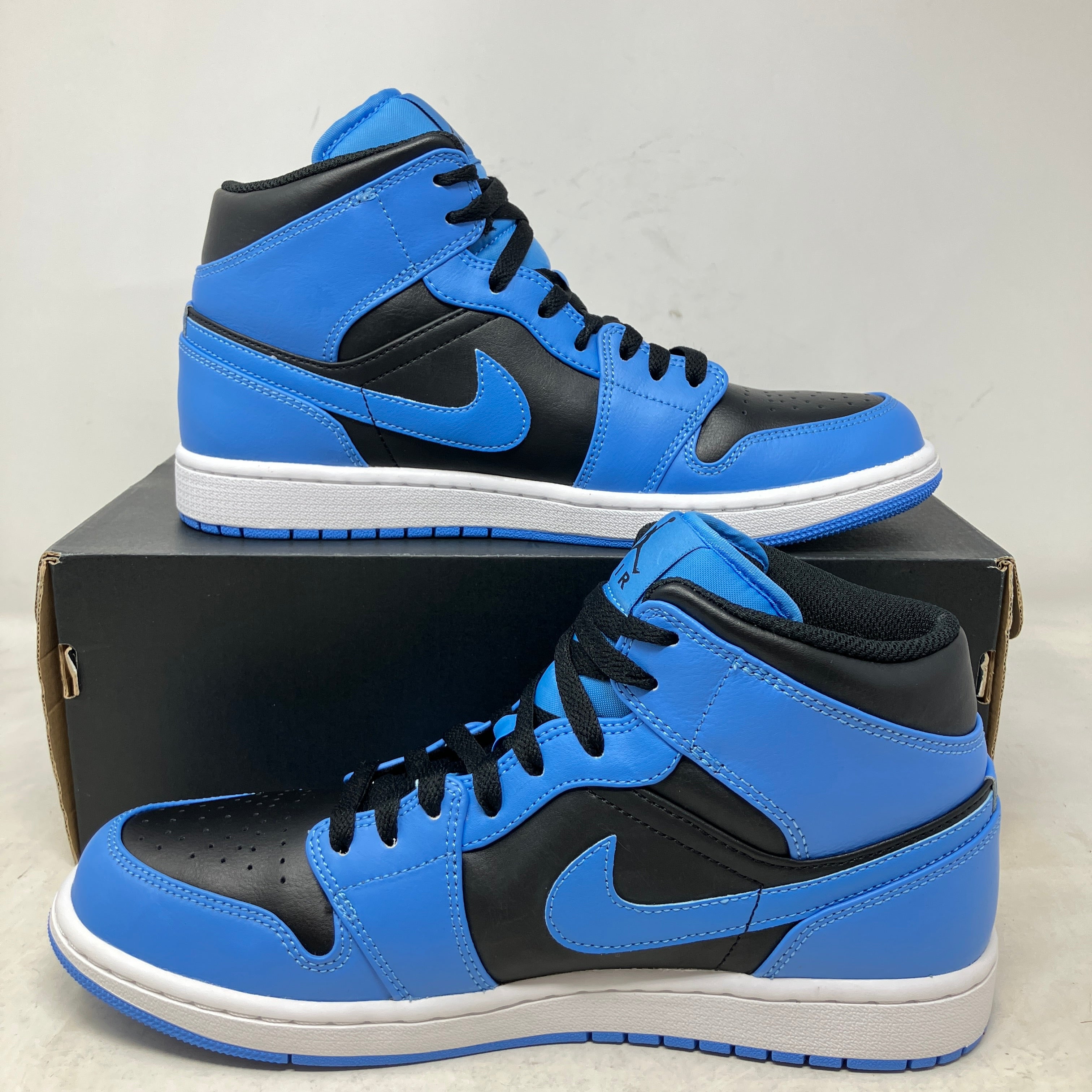 Jordan 1 Mid University Blue Black