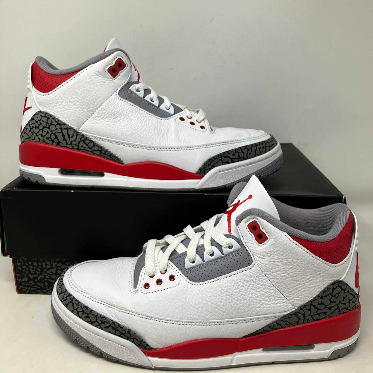 Jordan 3 Retro Fire Red (2022)