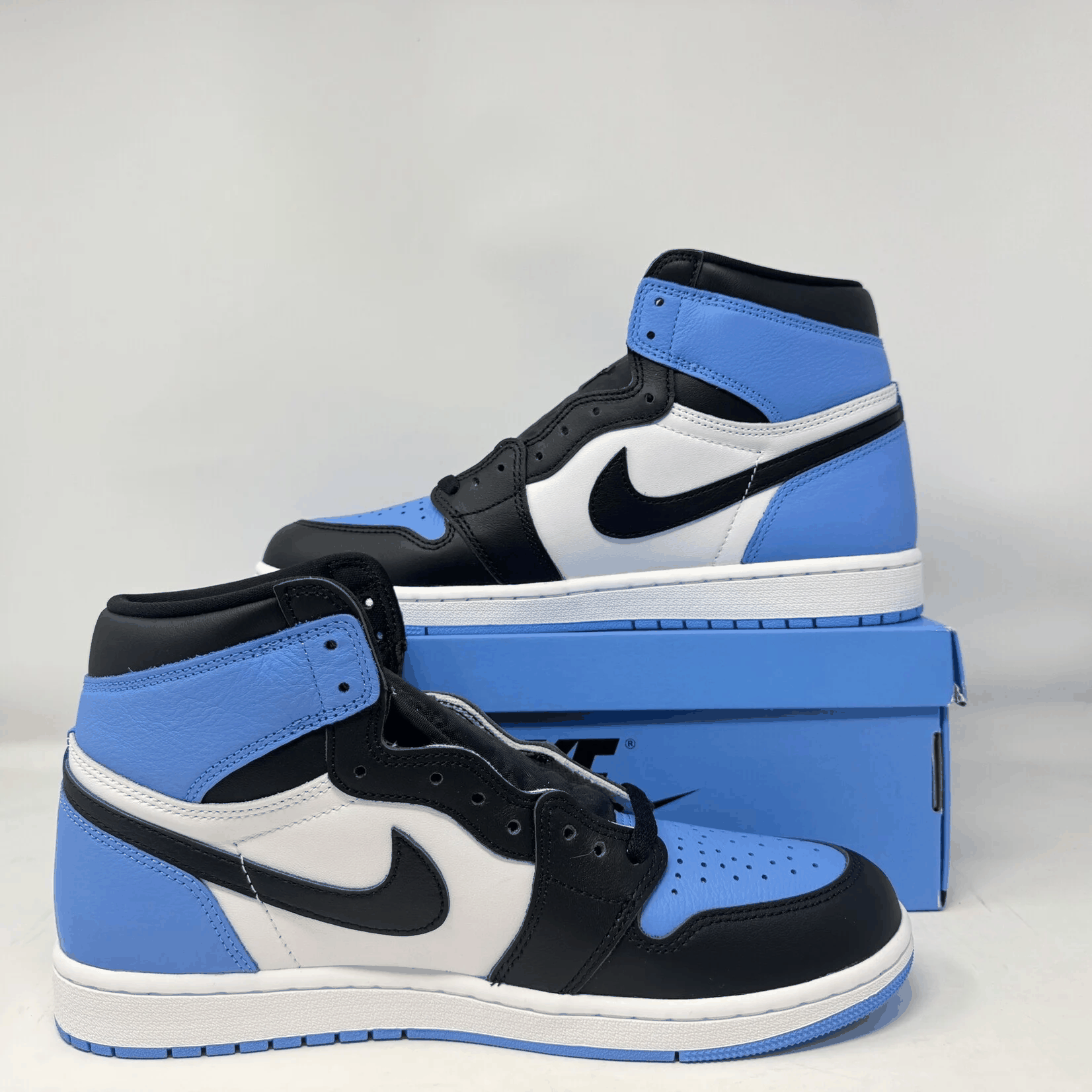 Jordan 1 Retro High OG UNC Toe