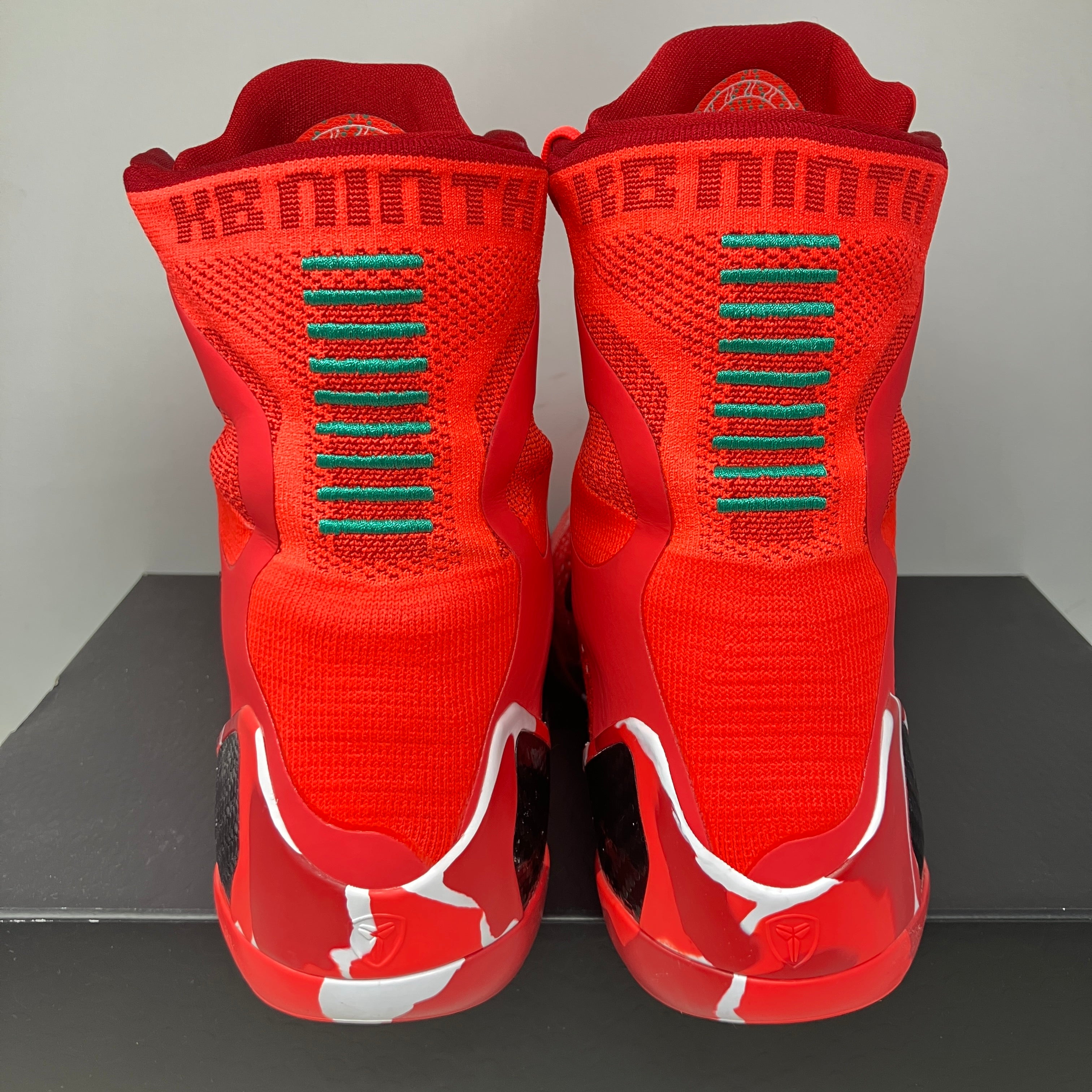 Nike Kobe 9 Elite Protro Christmas (2024)