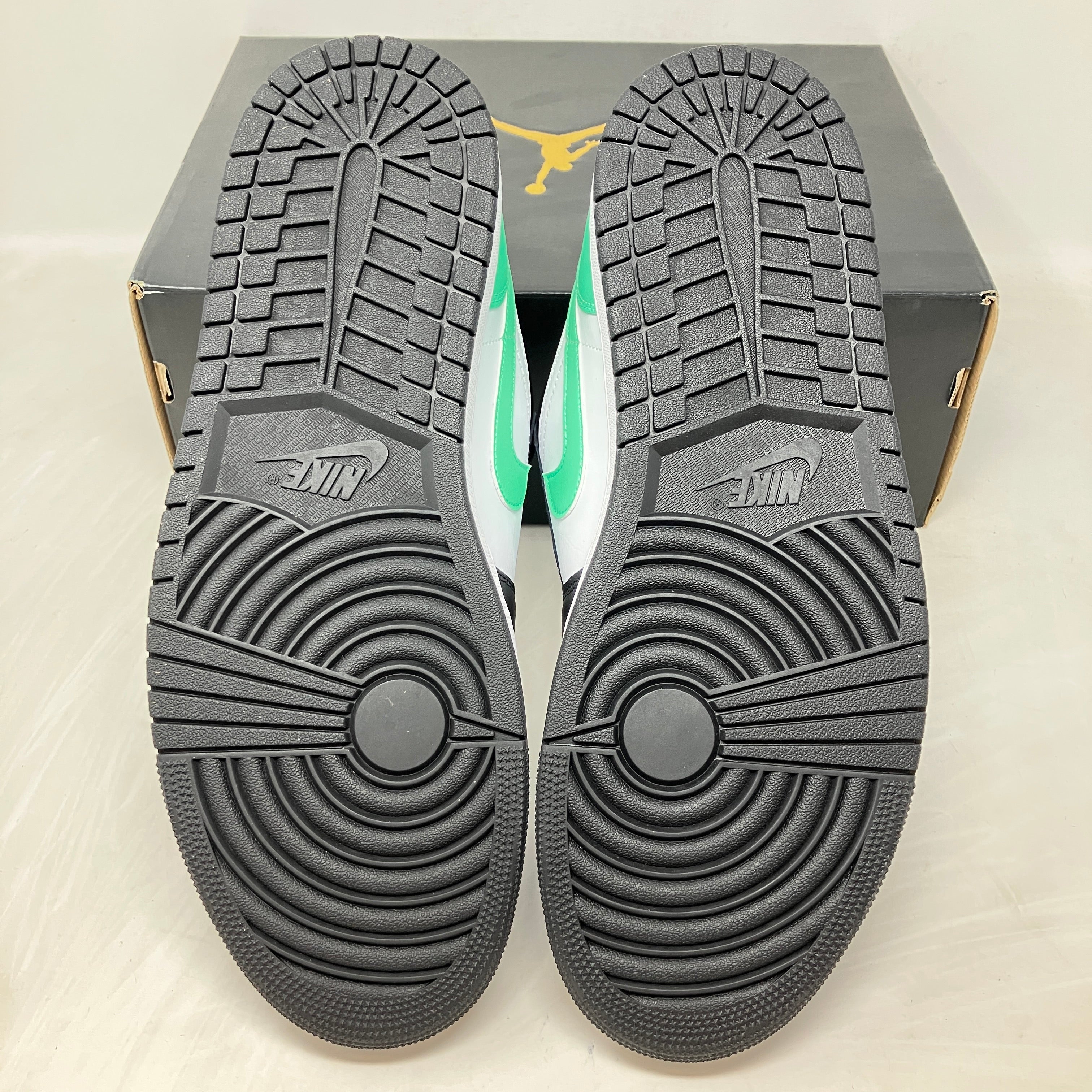 Jordan 1 Low Green Glow