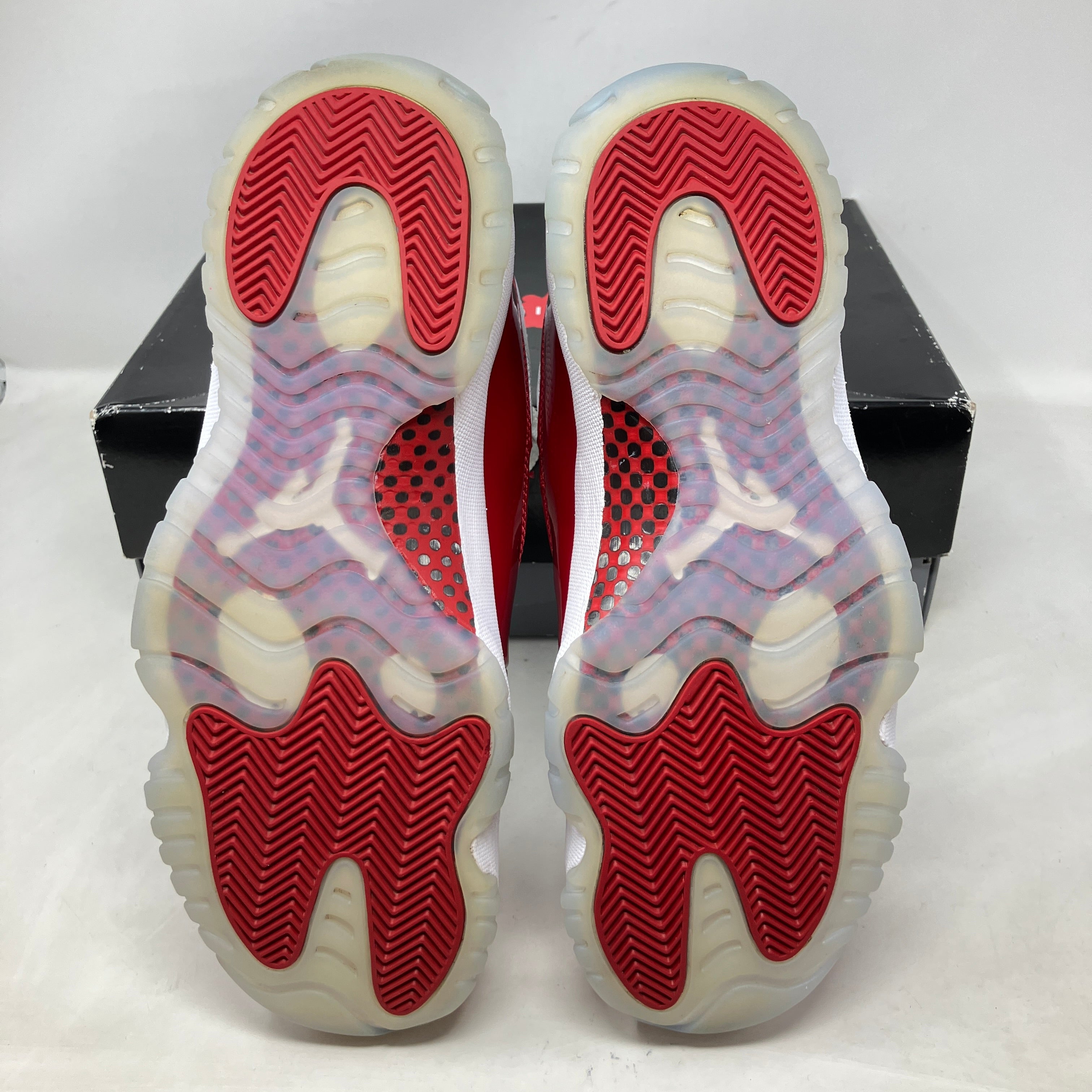 Jordan 11 Retro Cherry (2022)