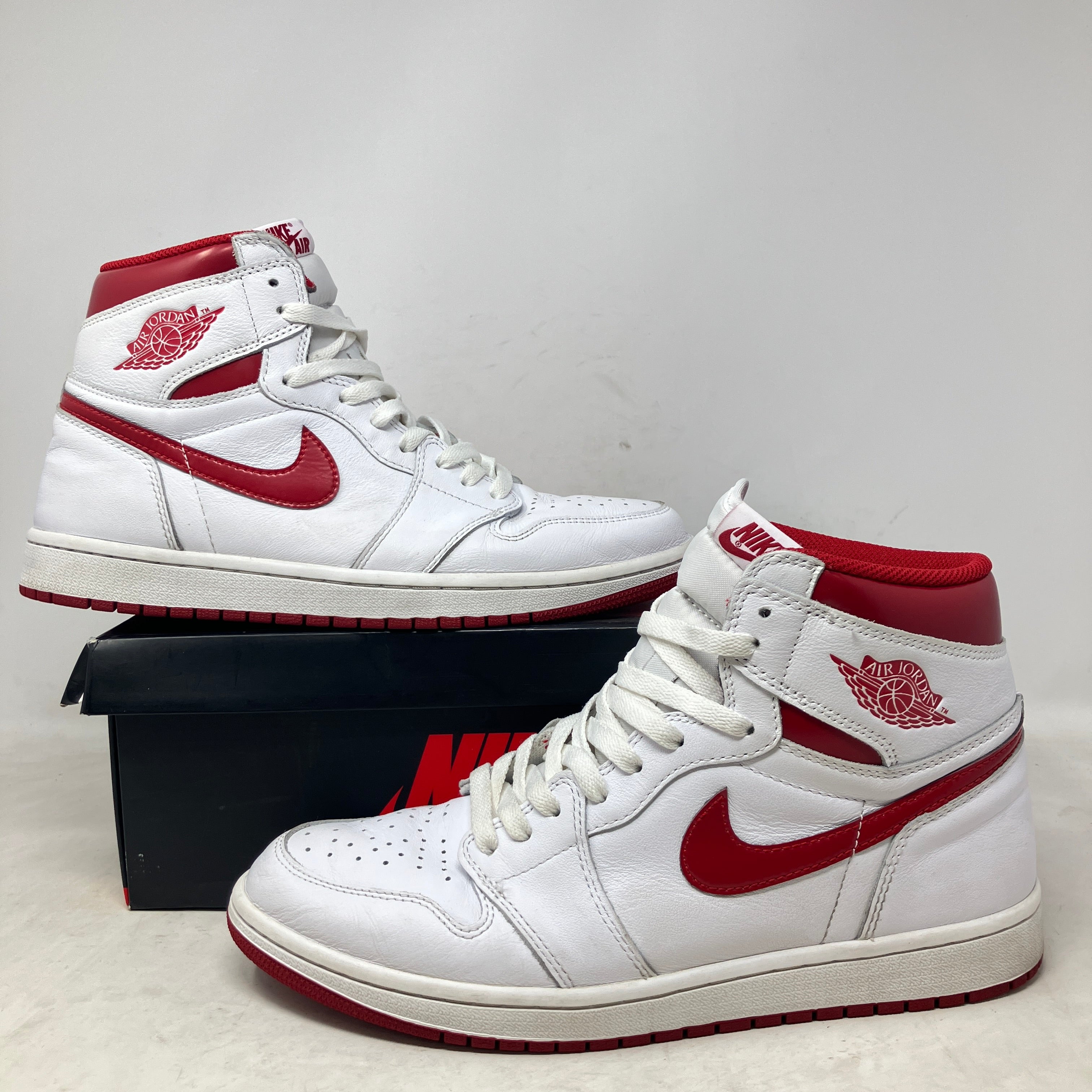 Jordan 1 Retro Metallic Red (2017)