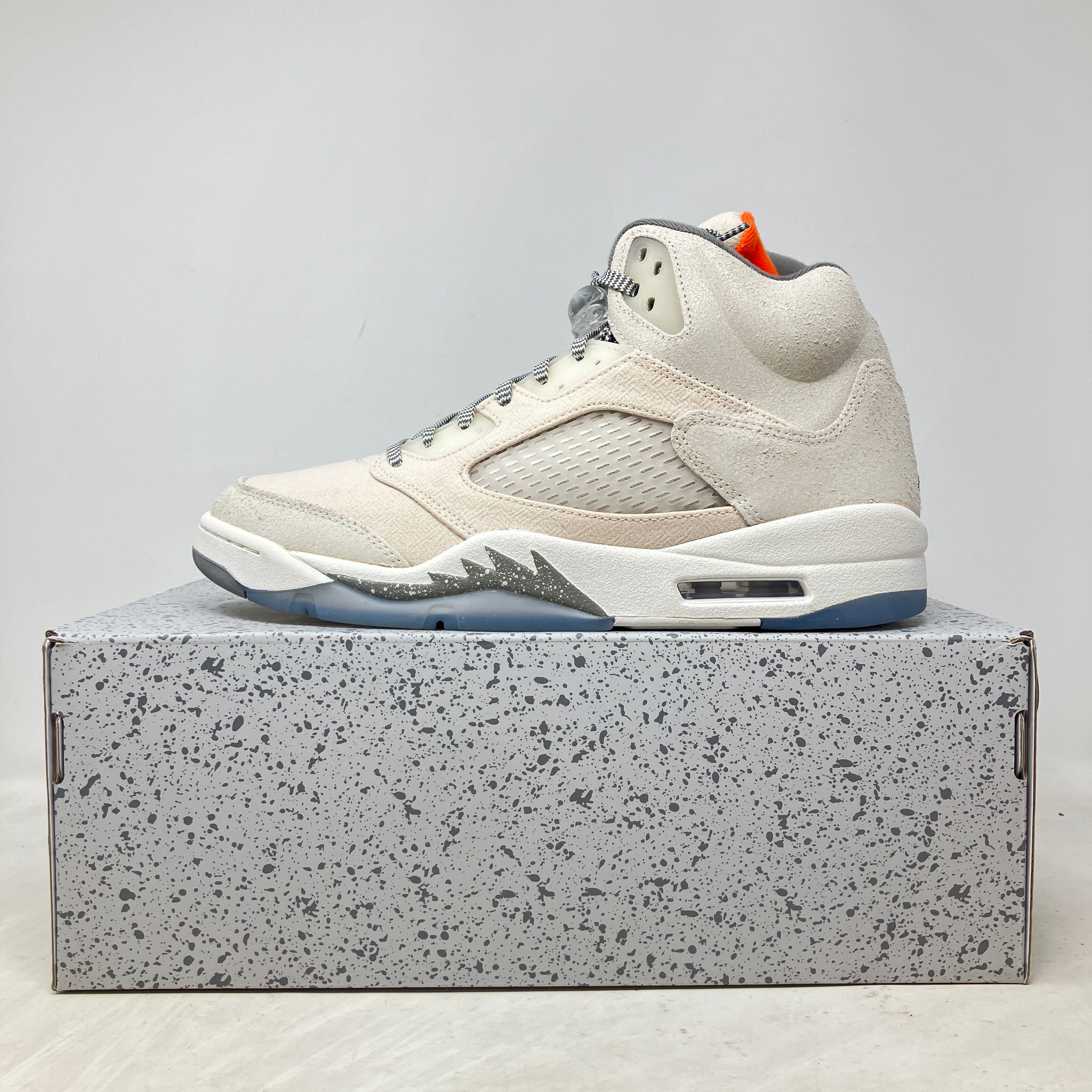 Jordan 5 Retro SE Craft Light Orewood Brown