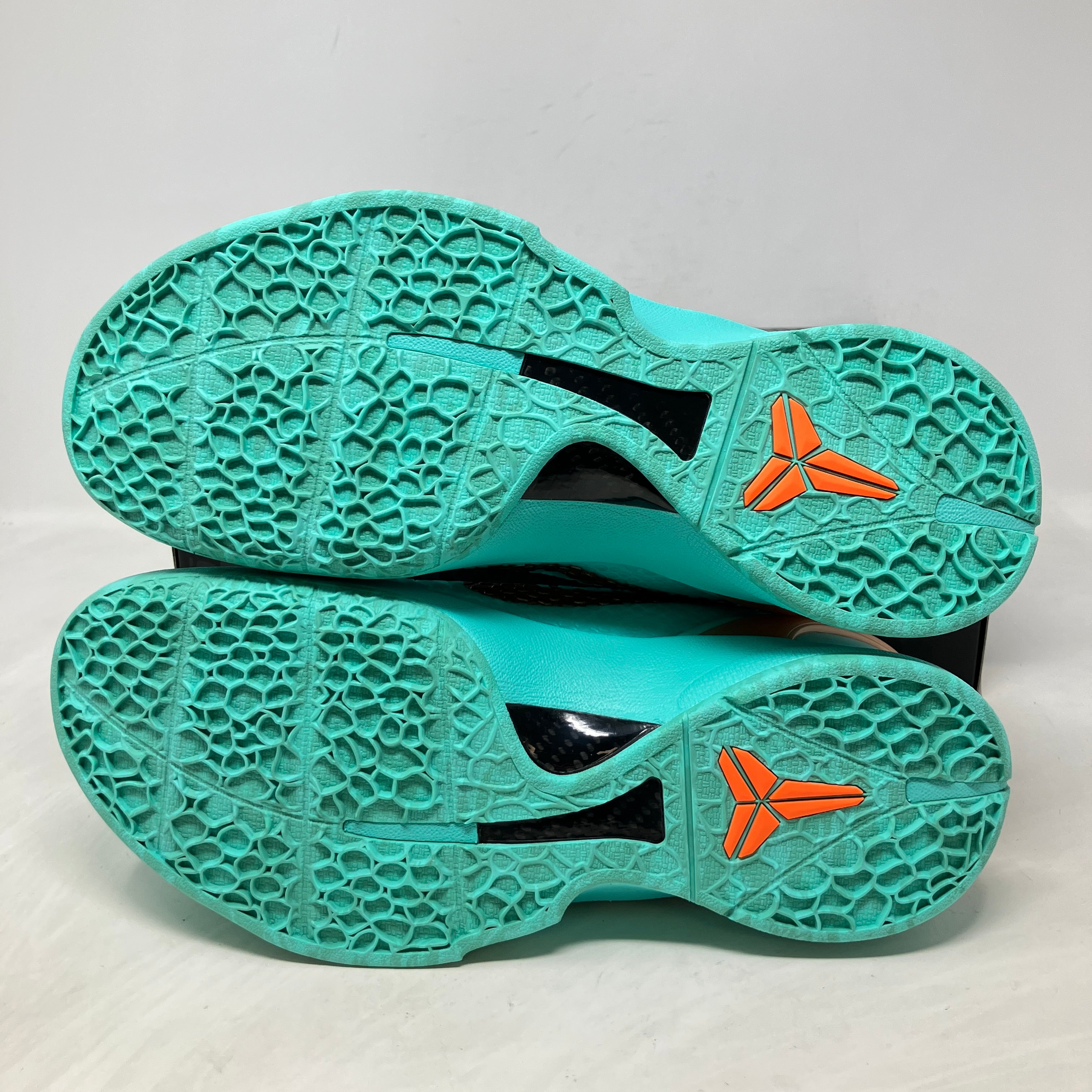 Nike Kobe 6 Protro Jalen Brunson Statue of Liberty