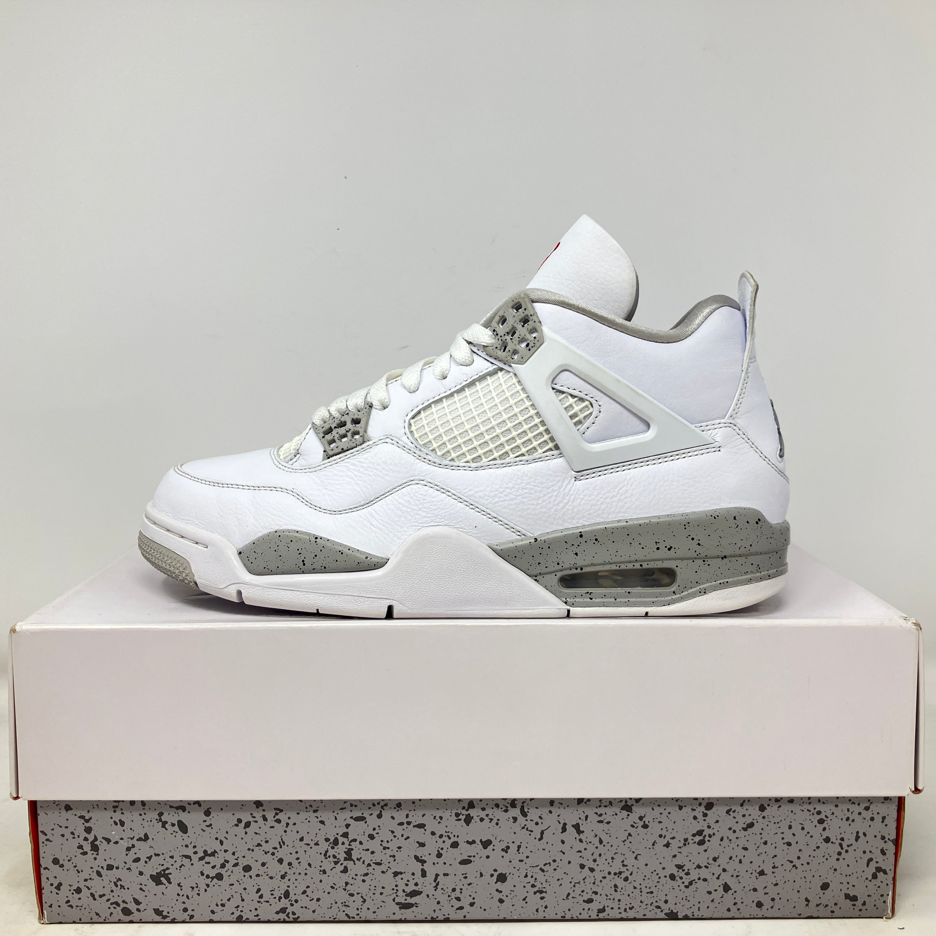 Jordan 4 Retro White Oreo (2021)