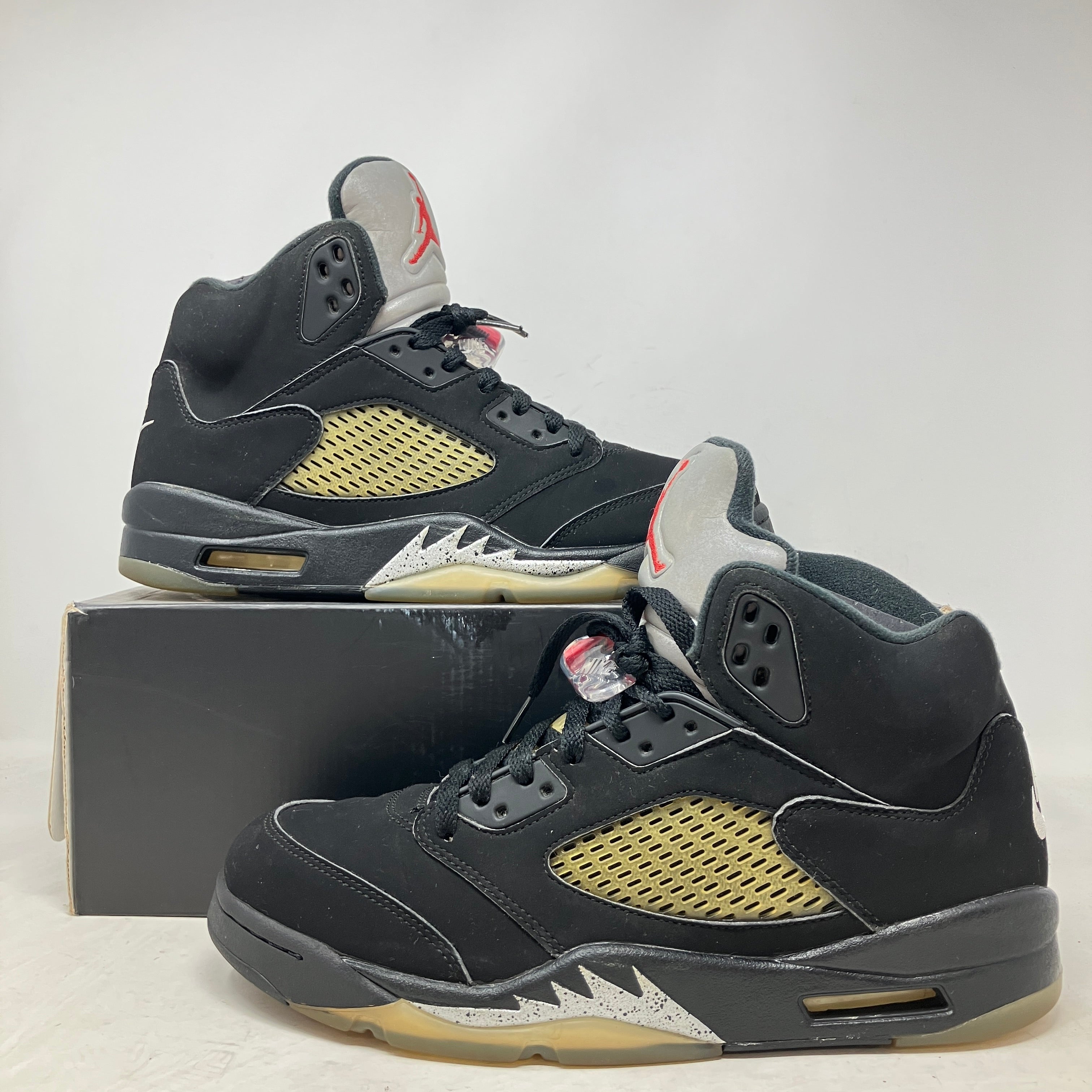 Jordan 5 Retro Black Metallic (2016)