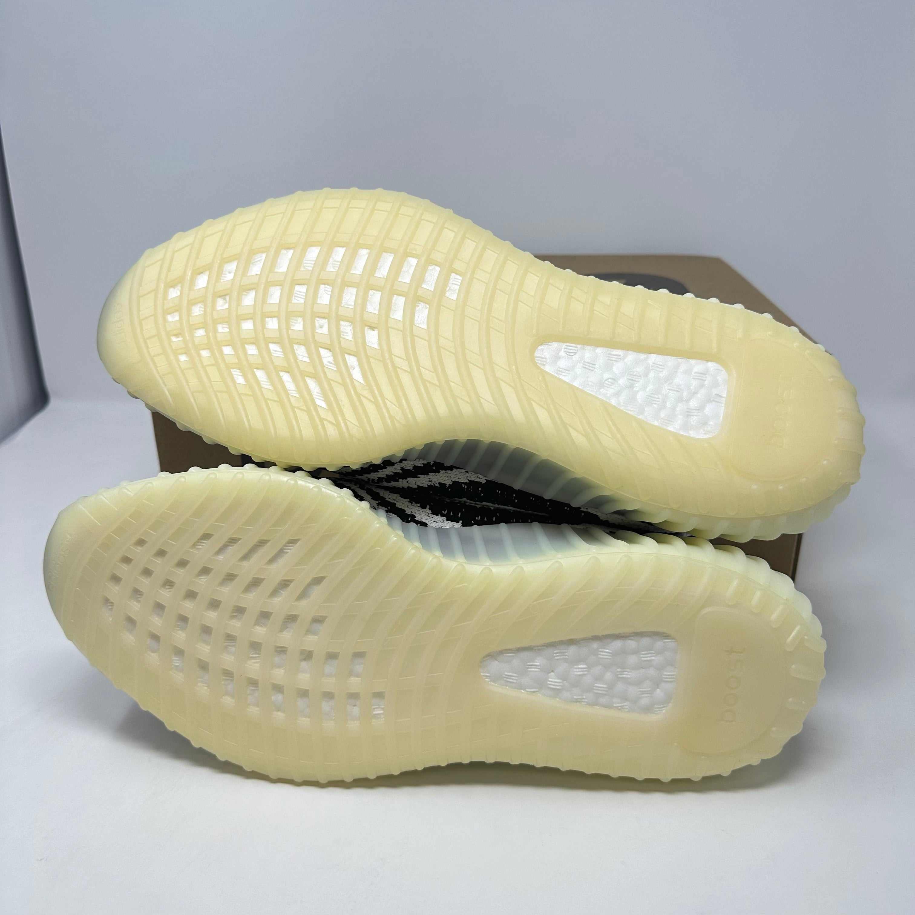 adidas Yeezy Boost 350 V2 Zebra (2017/2022/2023)