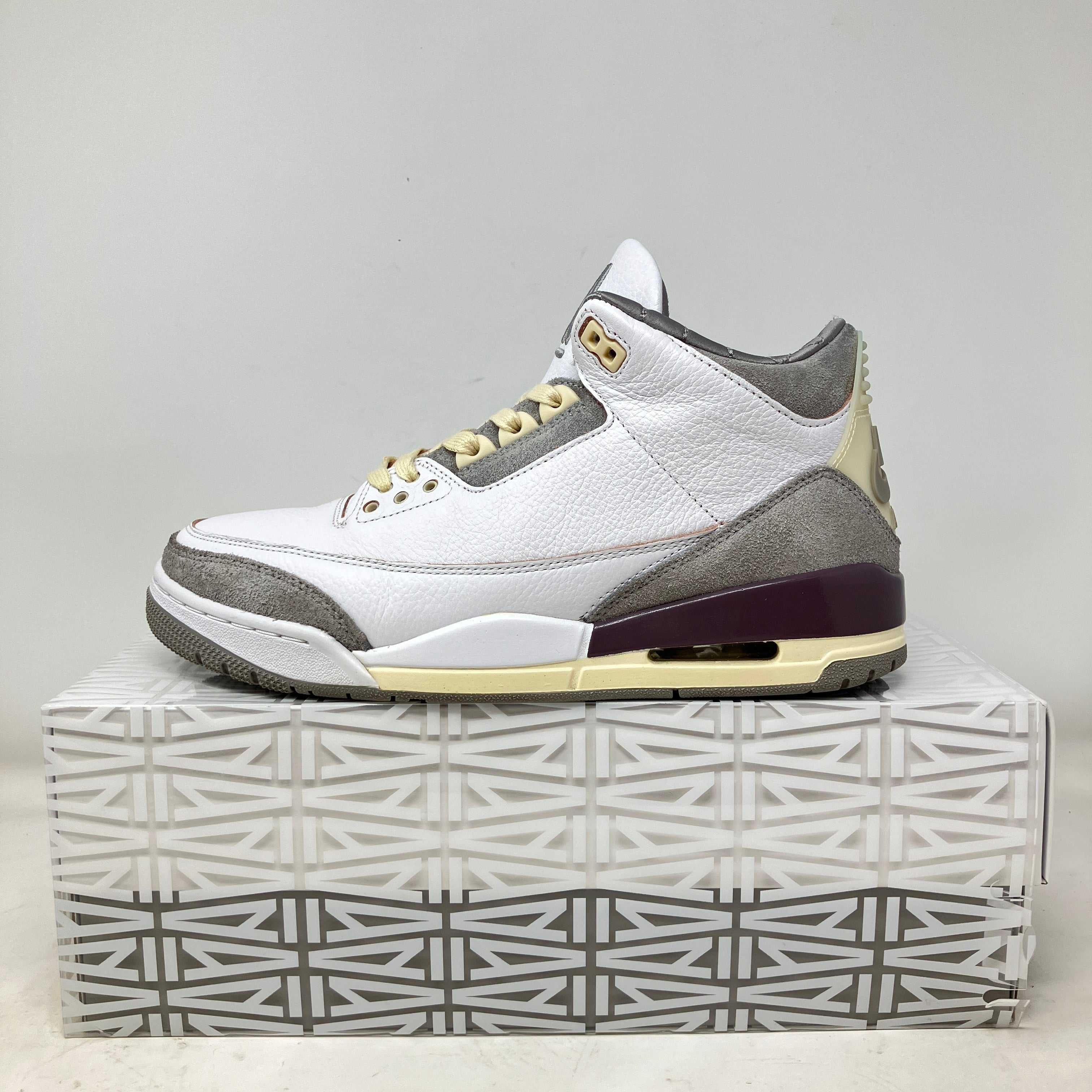 Women's pre-owned Jordan 3 Retro SP A Ma Maniére sneaker in white and grey on patterned box with all accessories included