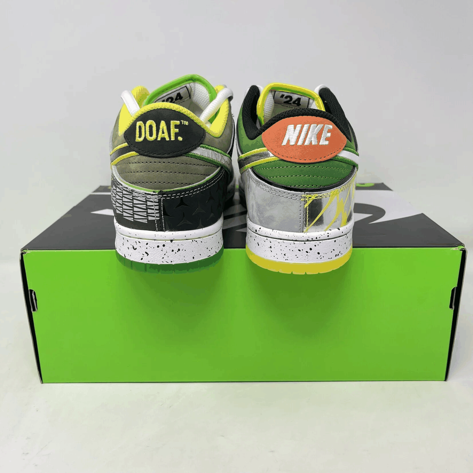 Nike Dunk Low What the Duck Away University of Oregon PE