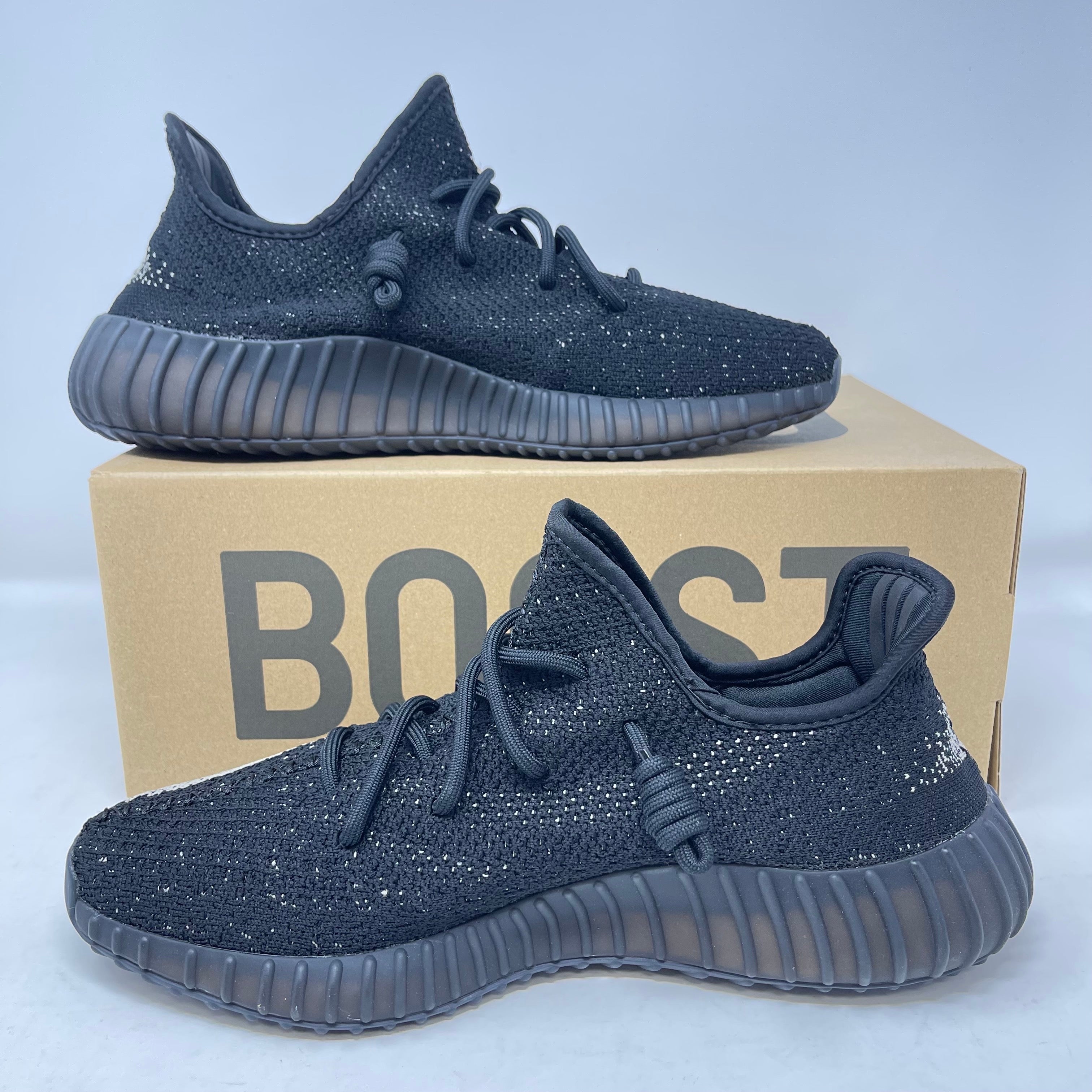 adidas Yeezy Boost 350 V2 Core Black White (2016/2022)