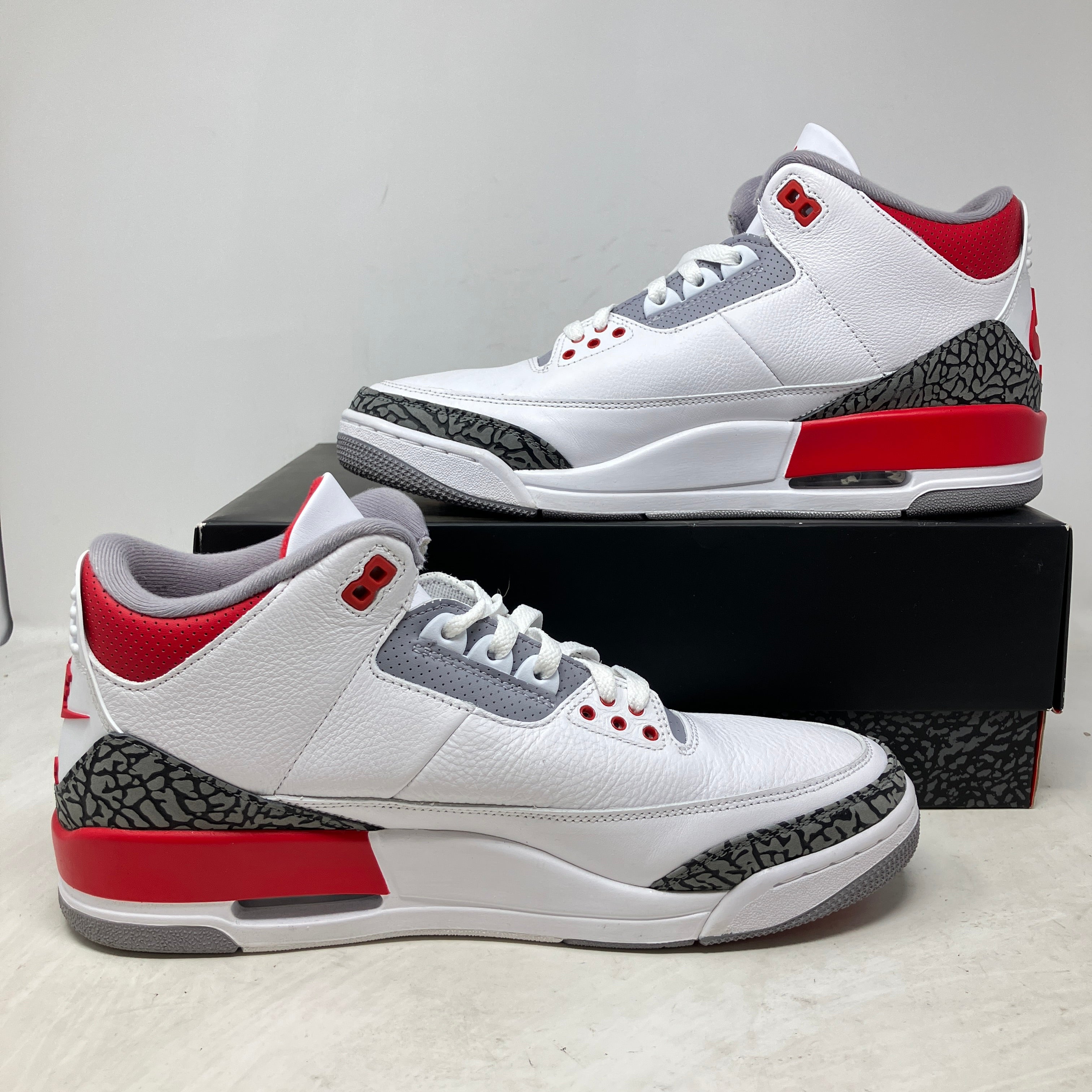 Jordan 3 Retro Fire Red (2022)