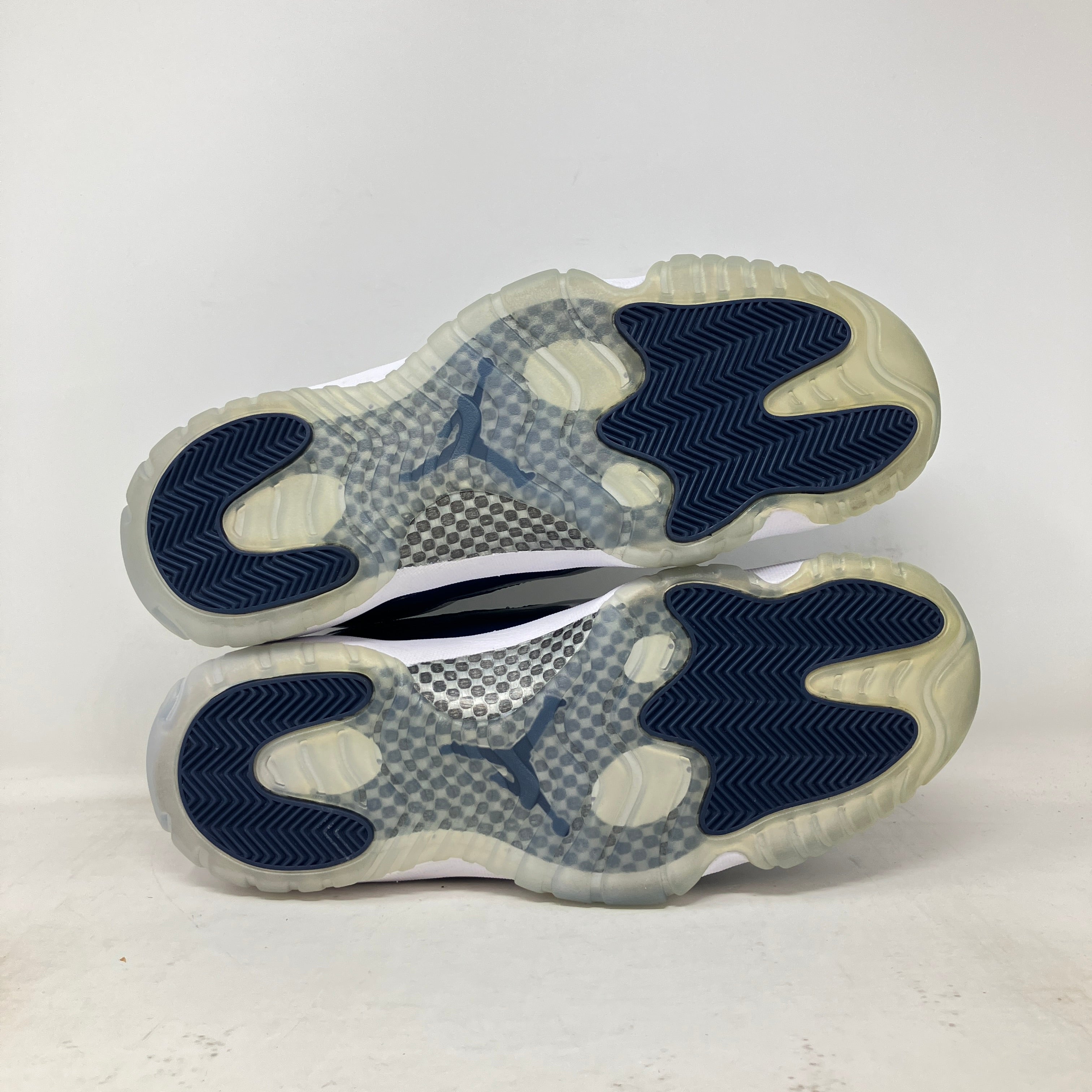 Jordan 11 Retro Low Georgetown