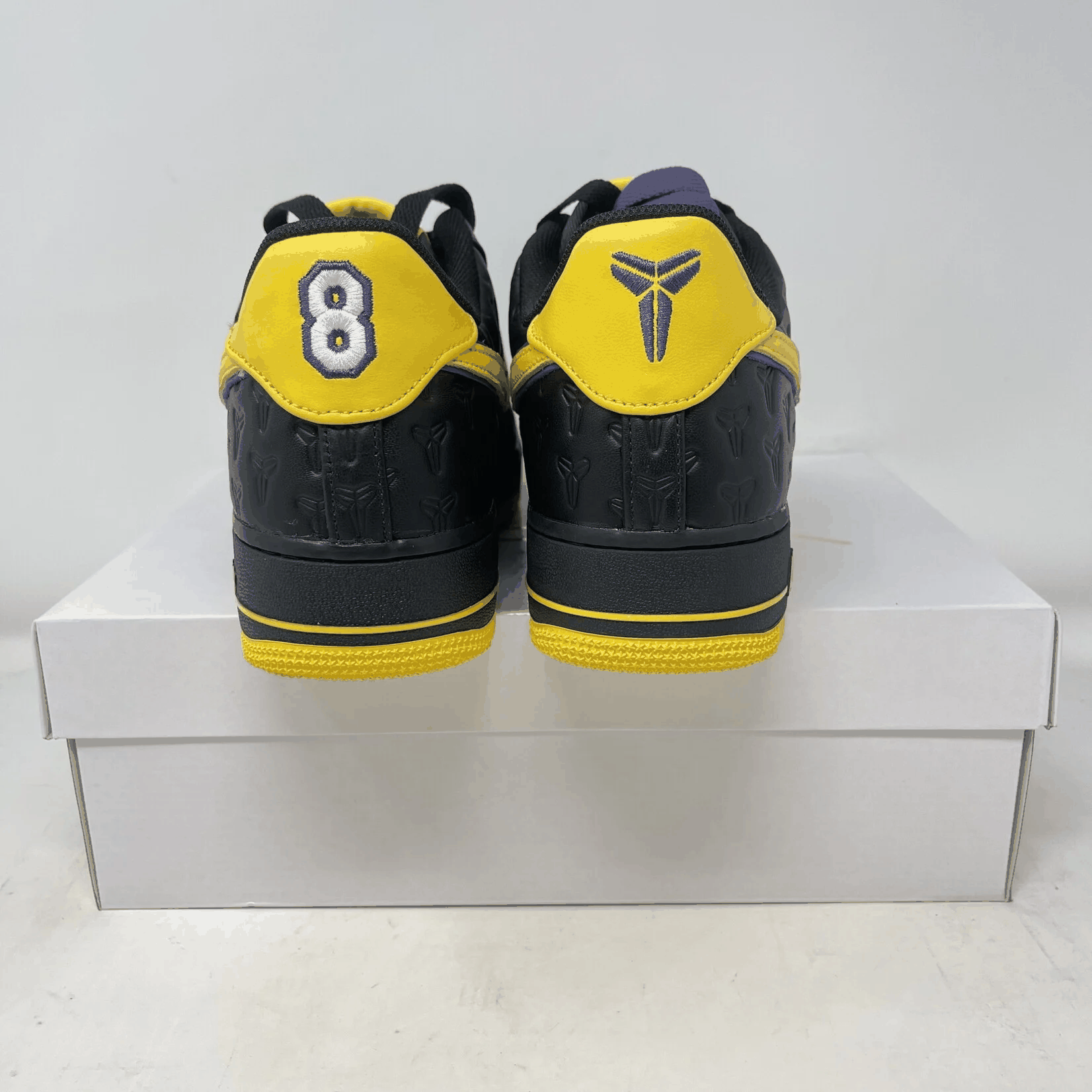 Nike Air Force 1 Low Kobe Bryant Lakers Away (Numbered Edition of 8000)