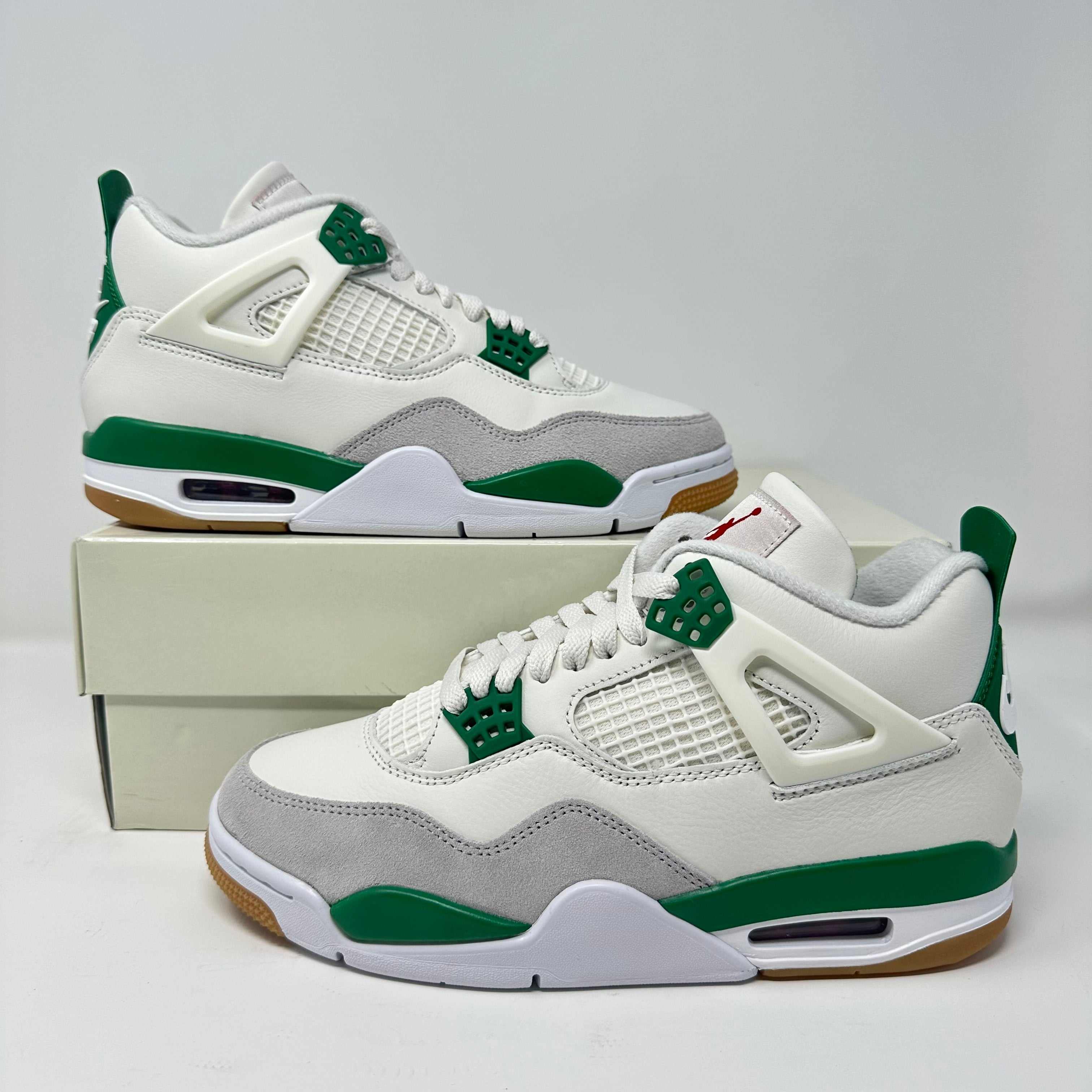 Jordan 4 Retro SB Pine Green