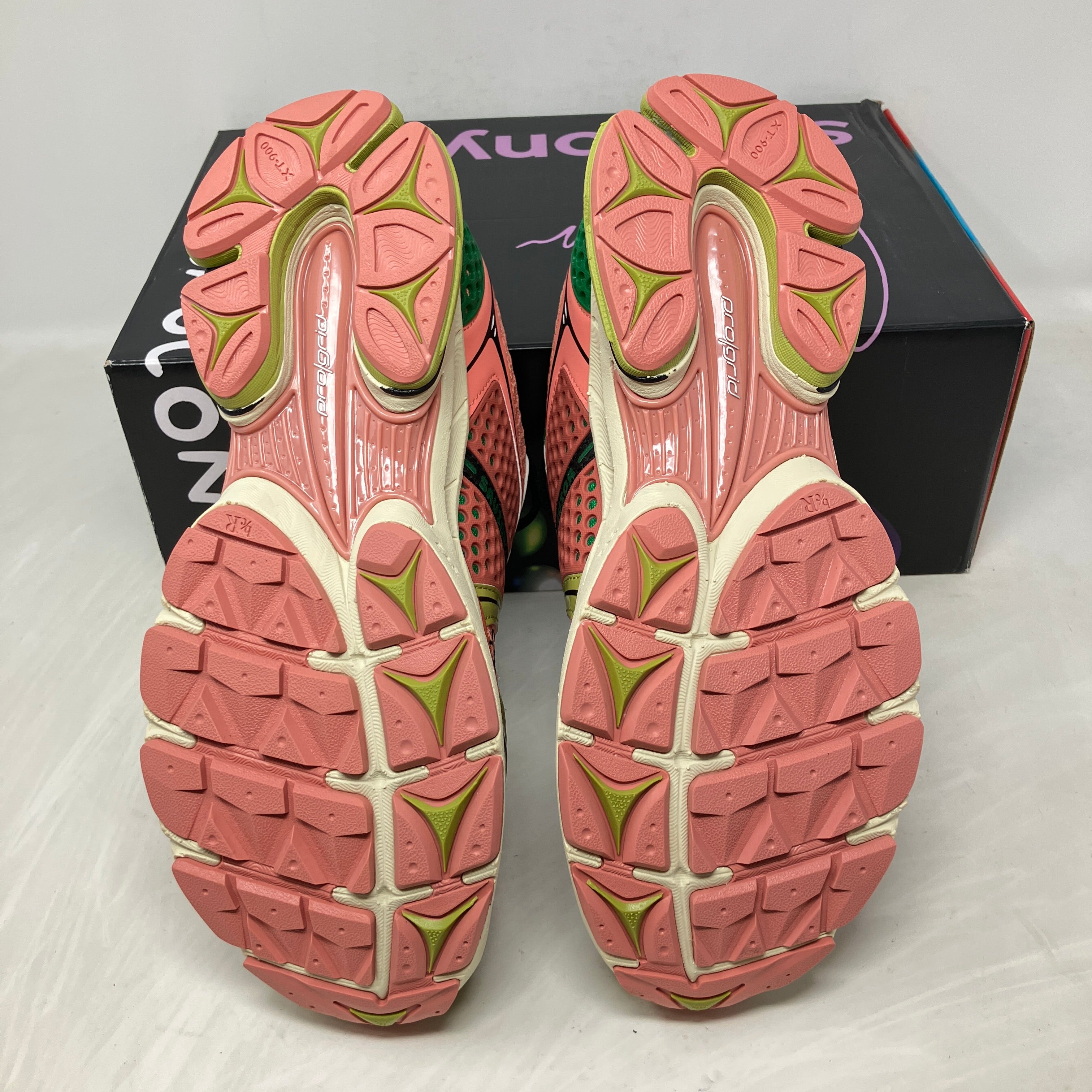 Saucony ProGrid Triumph 4 Jae Tips Flowers Grow Uptown Virginia Creeper