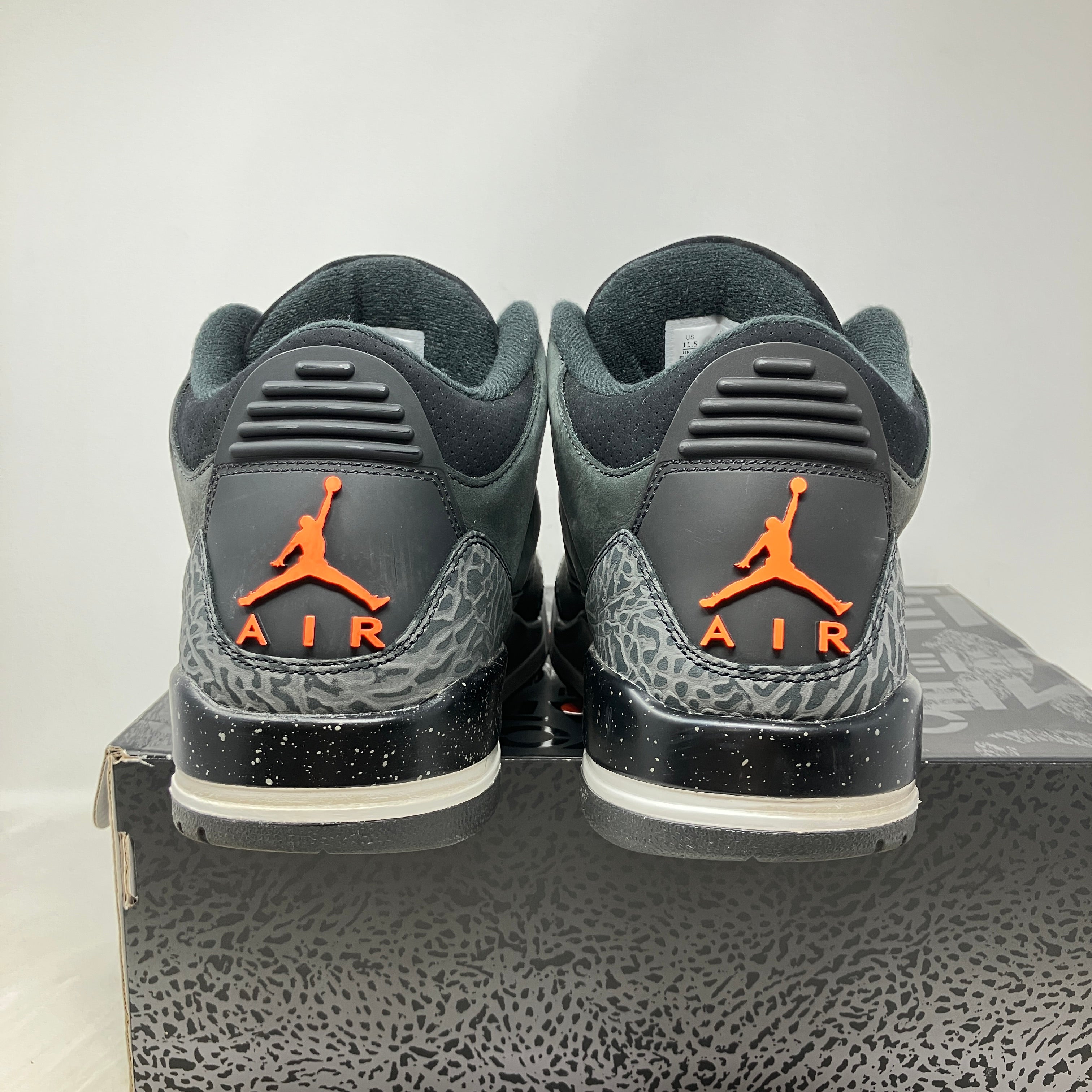 Jordan 3 Retro Fear Pack (2023)