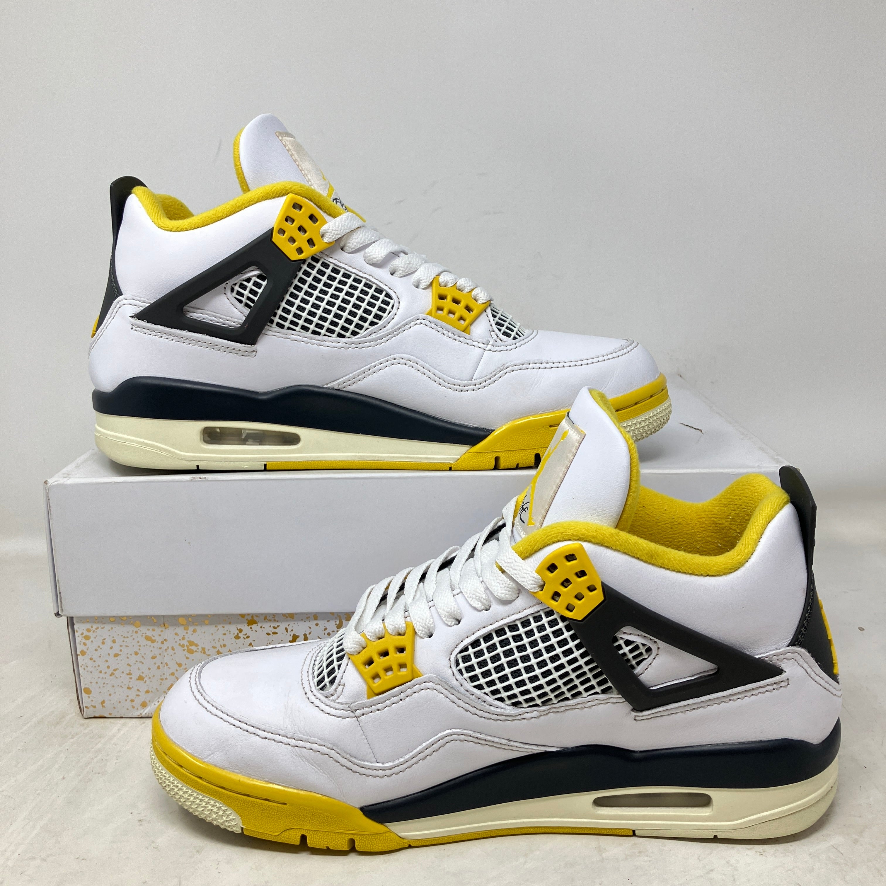 Jordan 4 Retro Vivid Sulfur (Women's)
