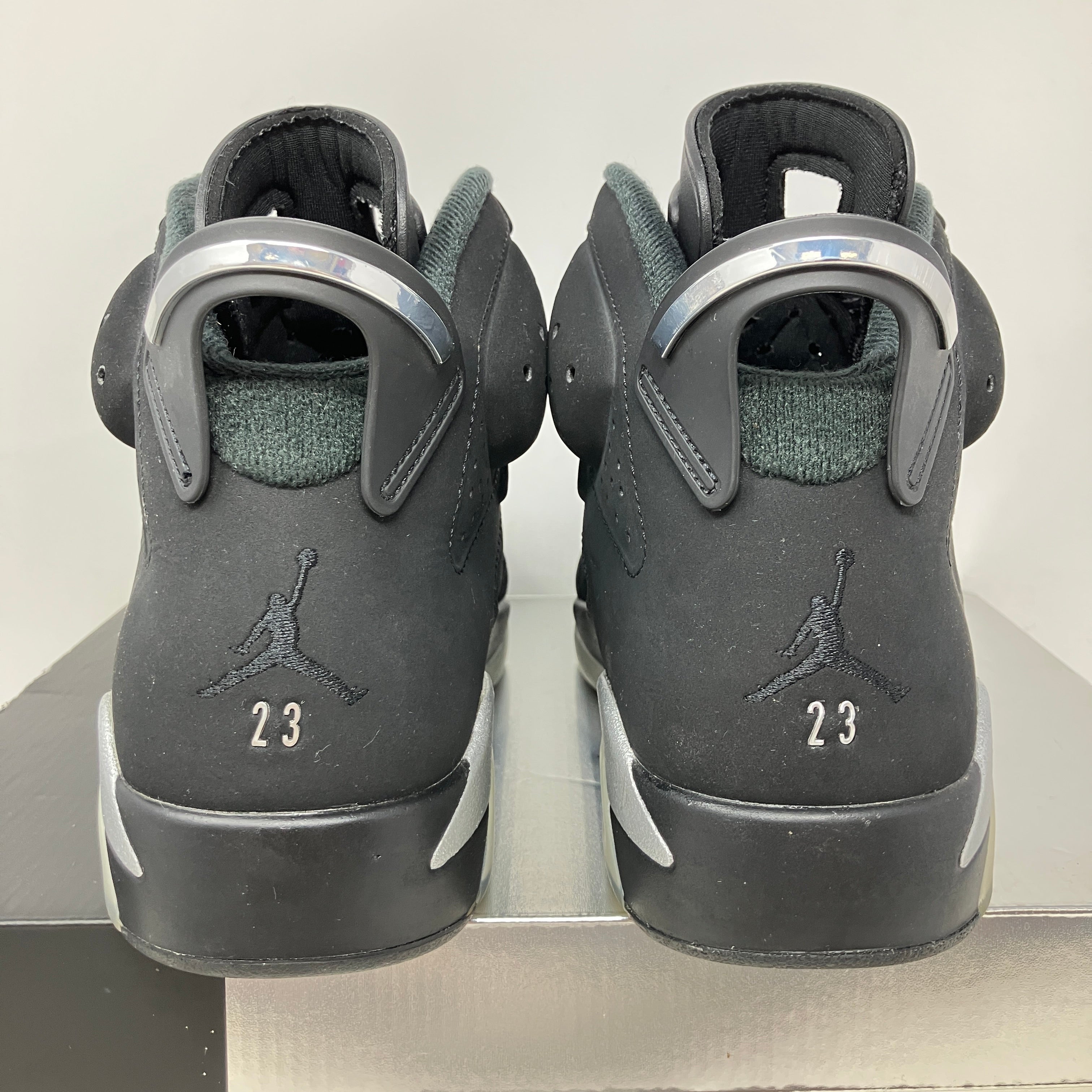 Jordan 6 Retro Chrome