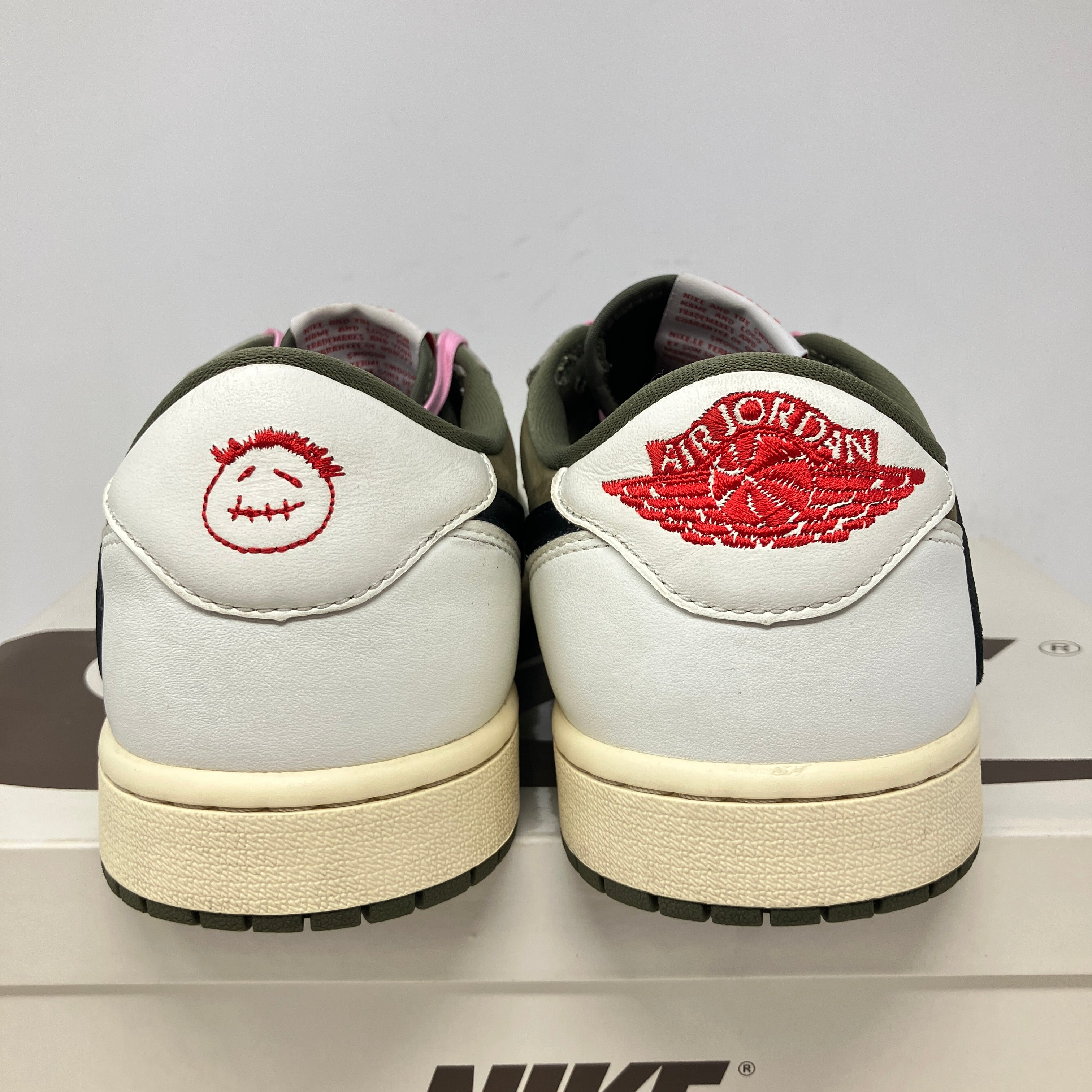 Jordan 1 Retro Low OG SP Travis Scott Medium Olive