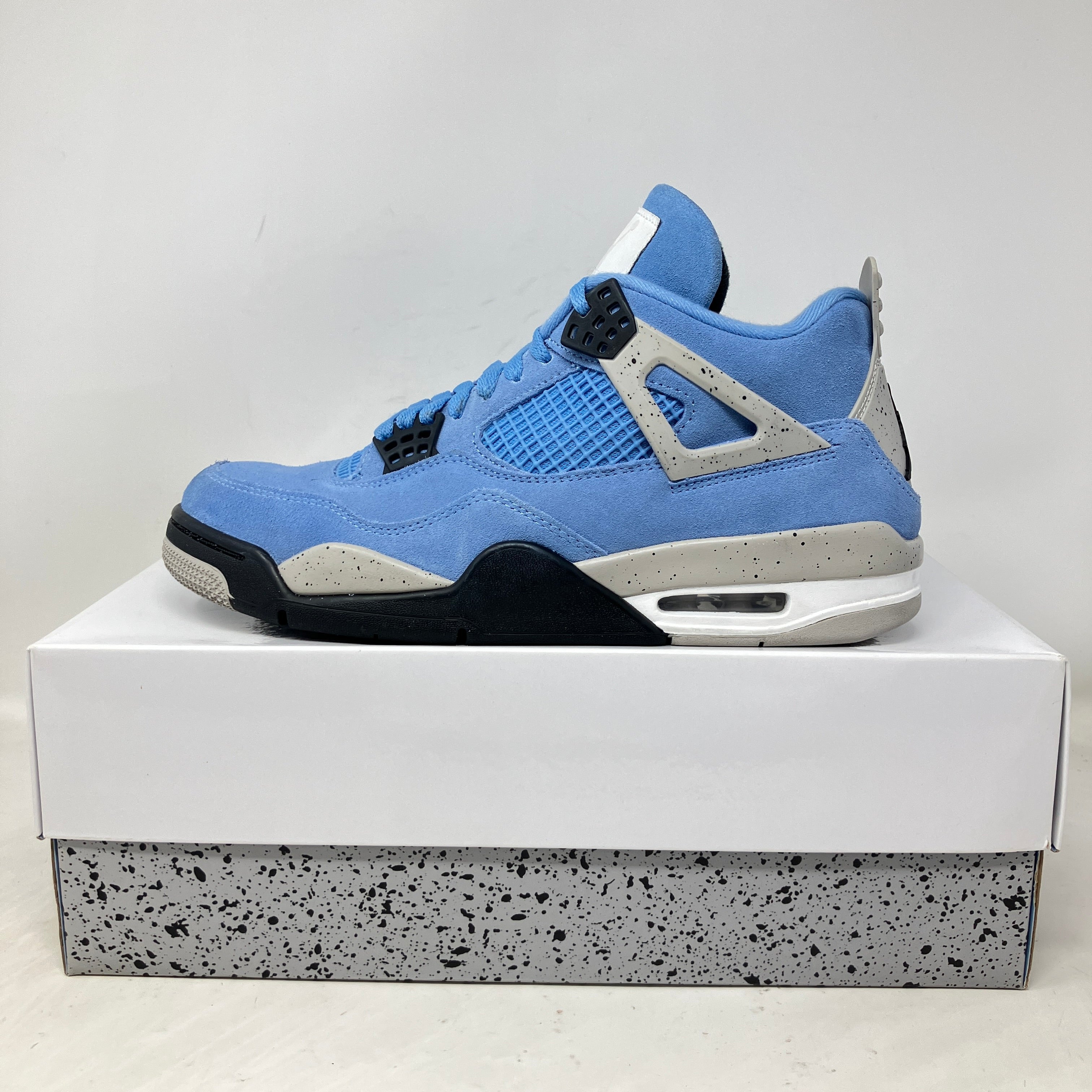 Jordan 4 Retro University Blue