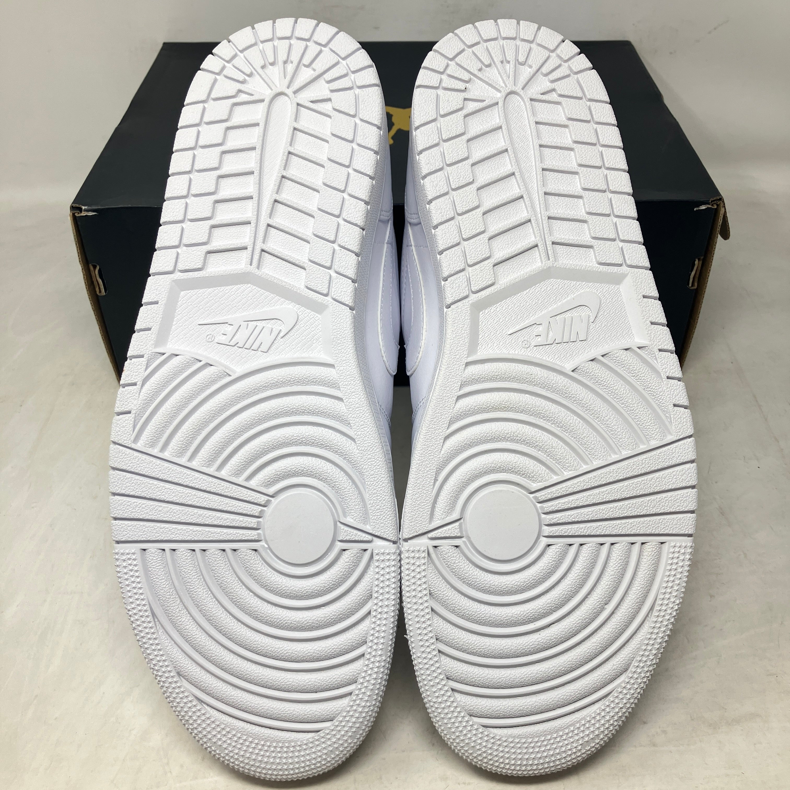 Jordan 1 Low Triple White