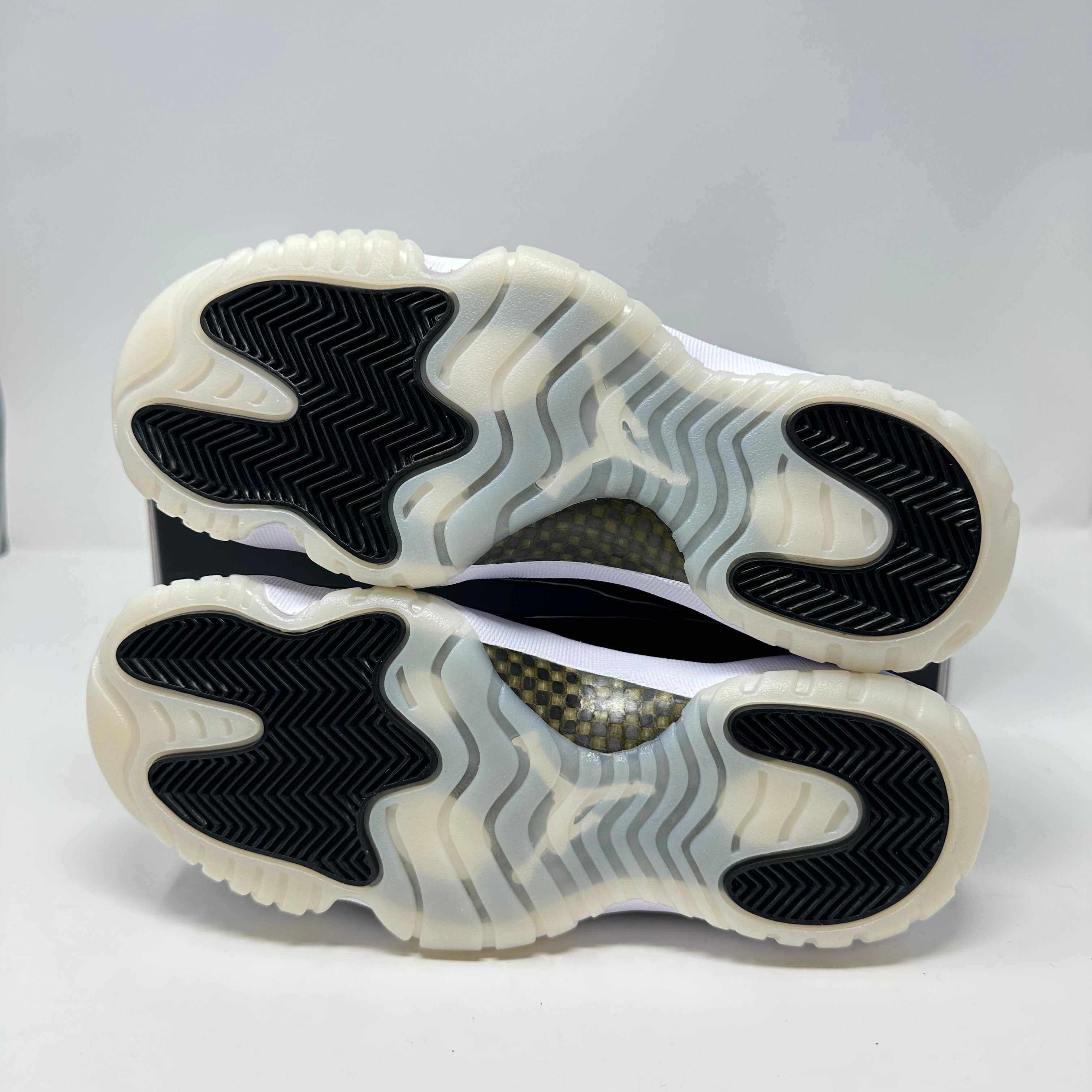 Jordan 11 Retro DMP Gratitude (2023)