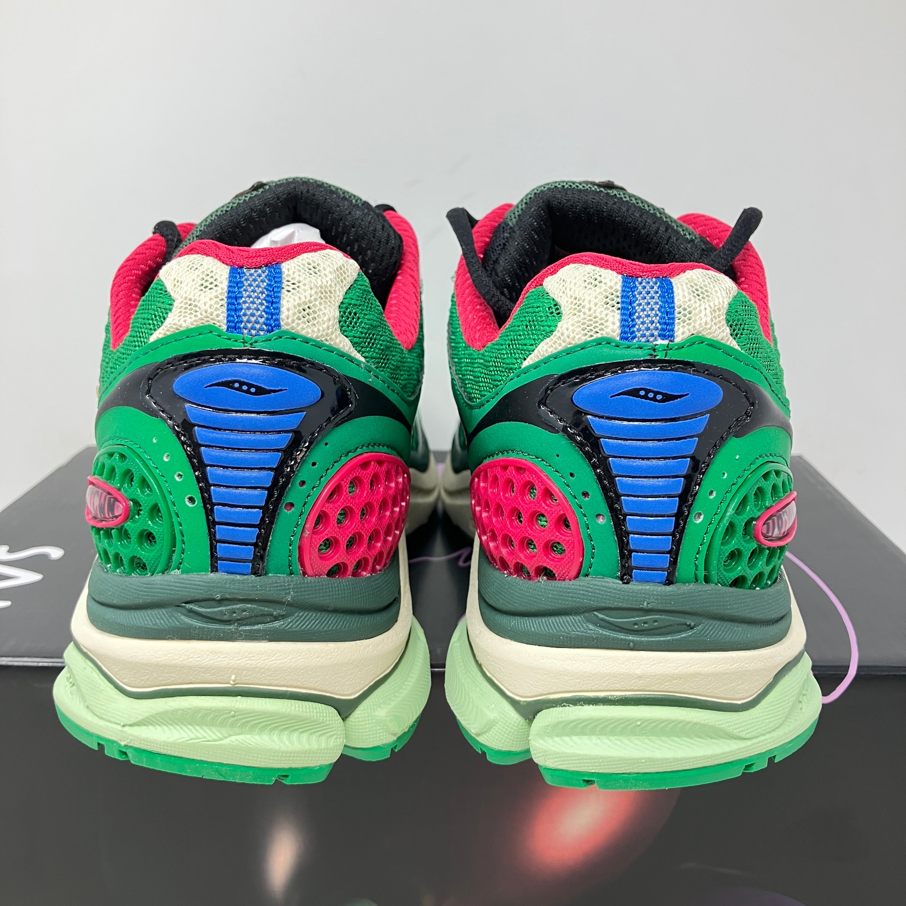 Saucony ProGrid Triumph 4 Jae Tips Flowers Grow Uptown Sugar Maple